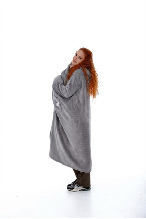 Hugs and Gifts Giyilebilir Battaniye ⟡ Ash