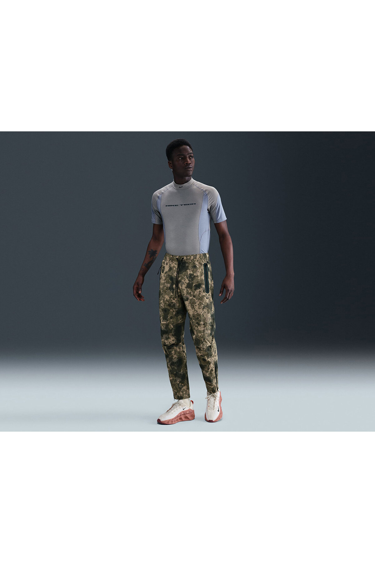 شلوار گرمکنمردانهNikeرنگارنگ شلوار گرمکنمردانهNikeرنگارنگ