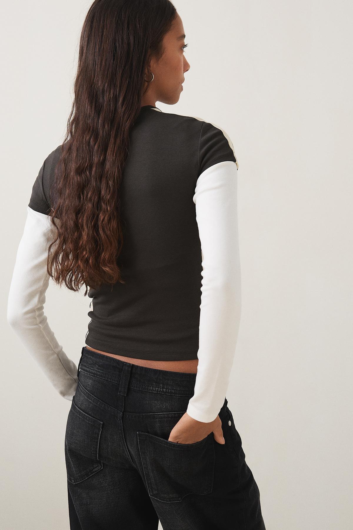 Bershka  Kısa kollu spor baskılı tişört - Görsel 3