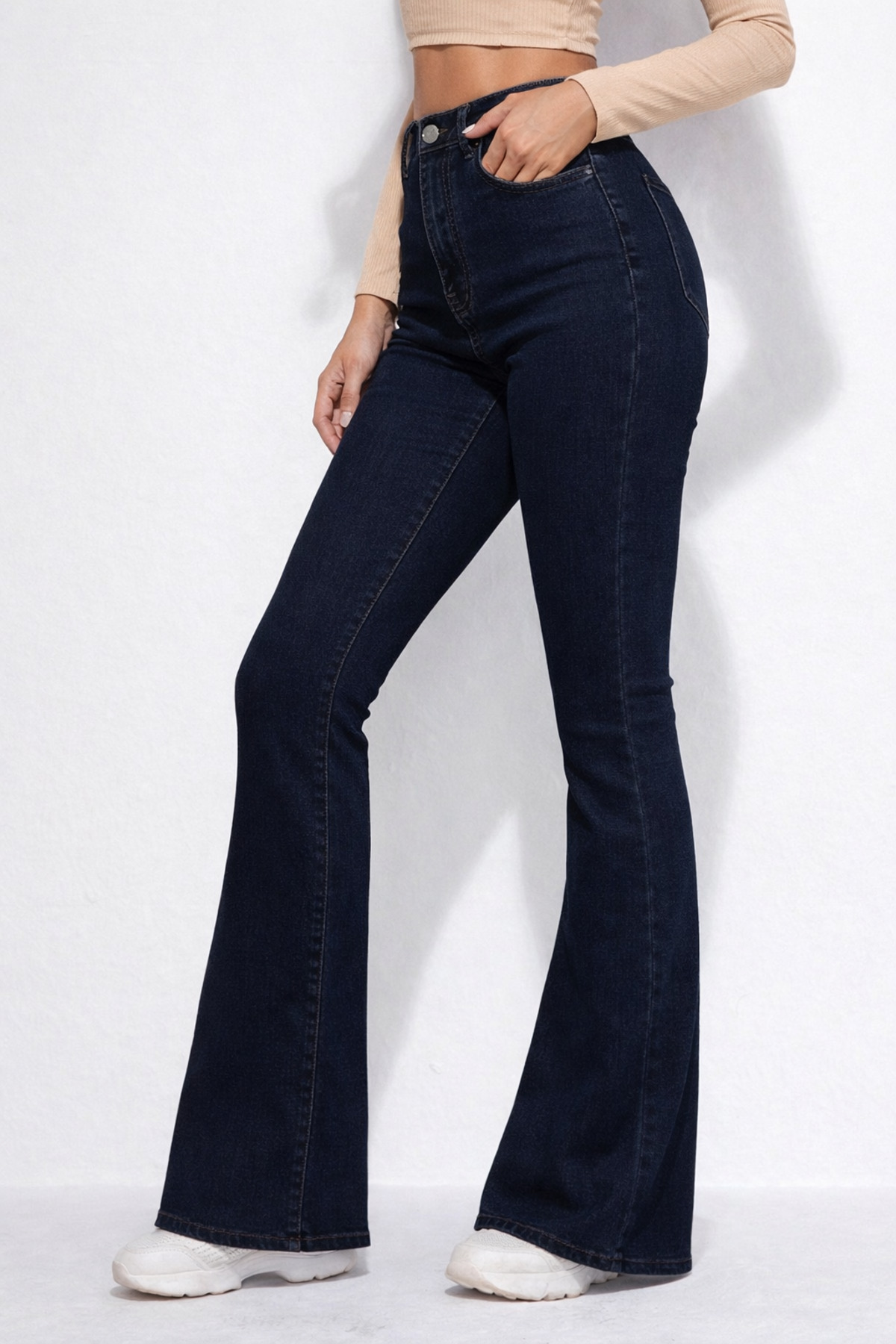 By Caspita Fashion Дамски дънки с висока талия, изработени от супер еластичен...