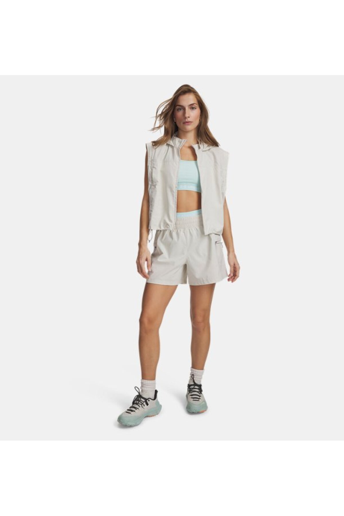 Under Armour Kadın UA Explor Hike UPF Ceket 6010074-110 görsel 4