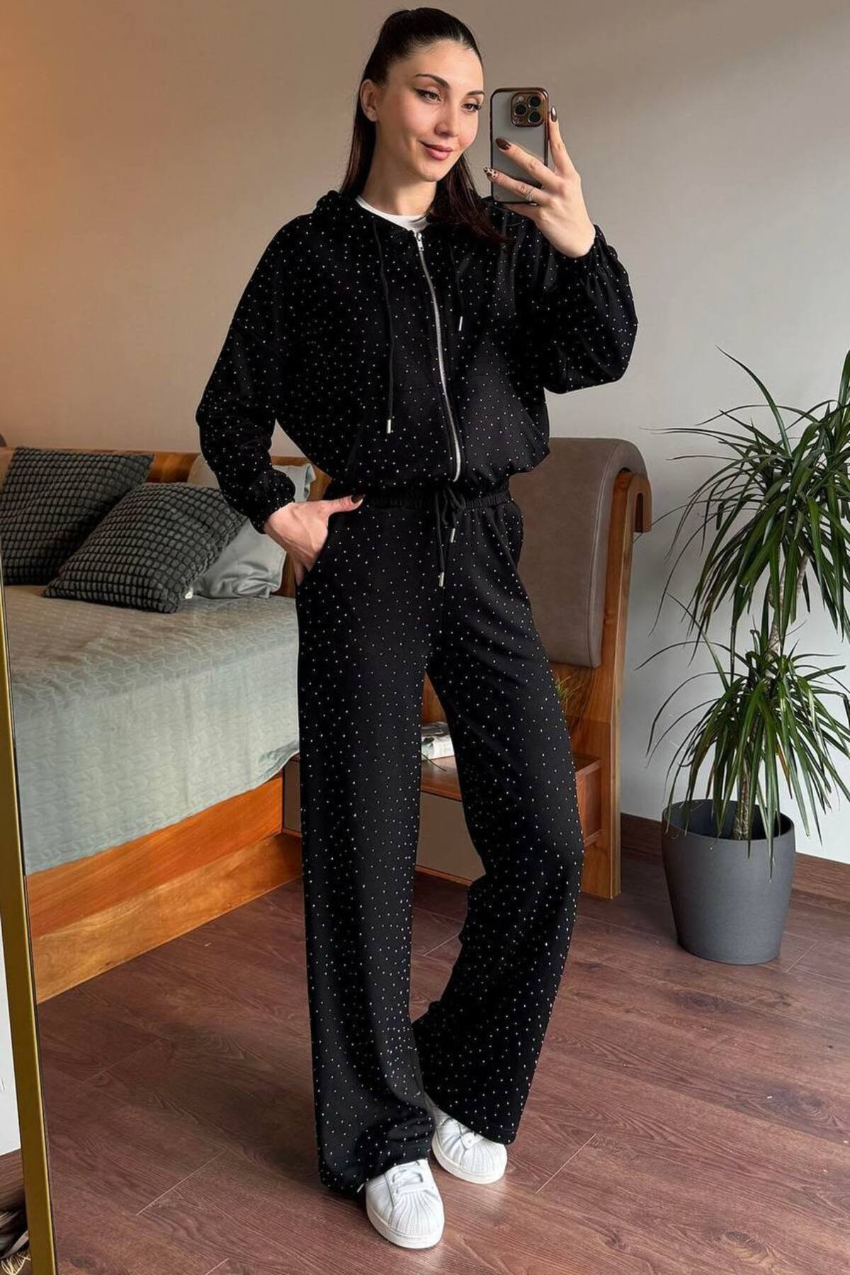 PERA AKSESUAR  Kadın siyah taşlı fermuarlı sweatshirt - Görsel 2