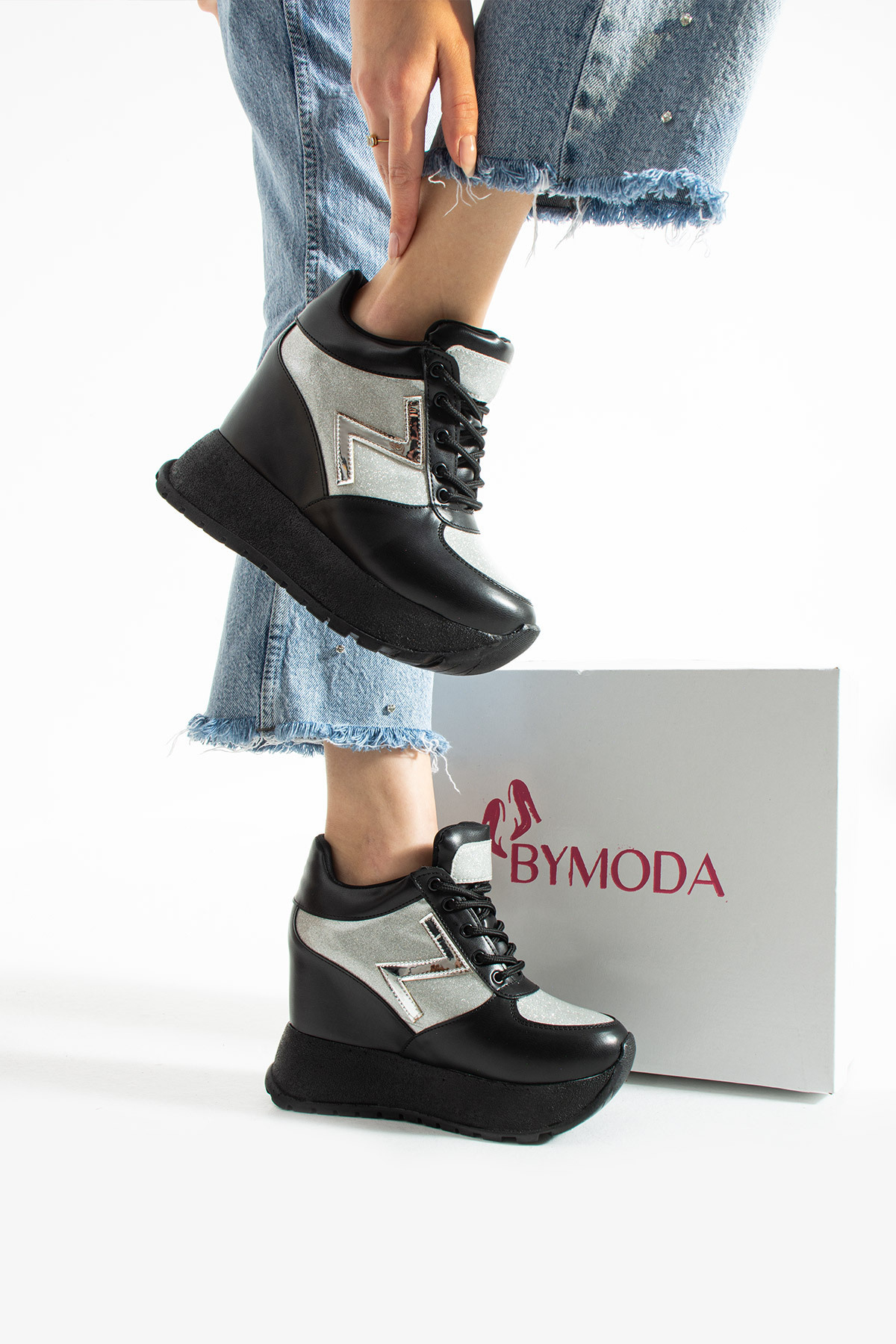 Bymoda Yeni Sezon Siyah Gizli Dolgu Topuklu Spor Ayakkabı Topuk Yüksekliği Toplam 10 CM görsel 2
