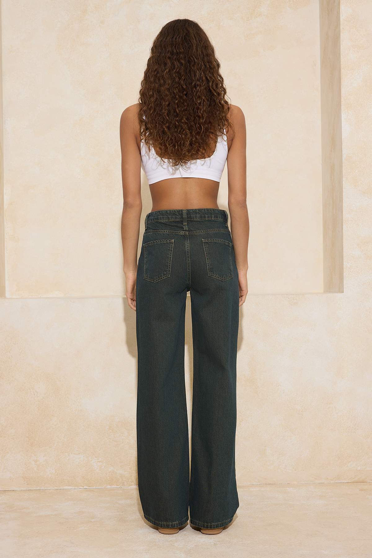 Trendyolmilla  Koyu Haki Kahverengi Yüksek Bel Wide Leg/Geniş Paça %100 Pamuklu Jeans TWOSS26JE00048 - Görsel 4