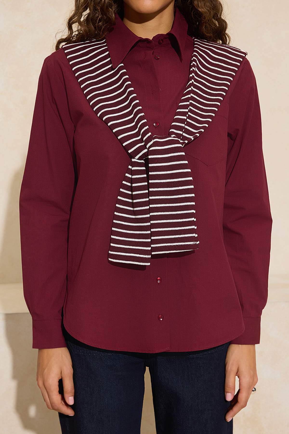 Trendyolmilla  Koyu Bordo Yakası Bağlamalı Oversiz/Geniş Kalıp Gömlek TWOSS26GO00015 - Görsel 3