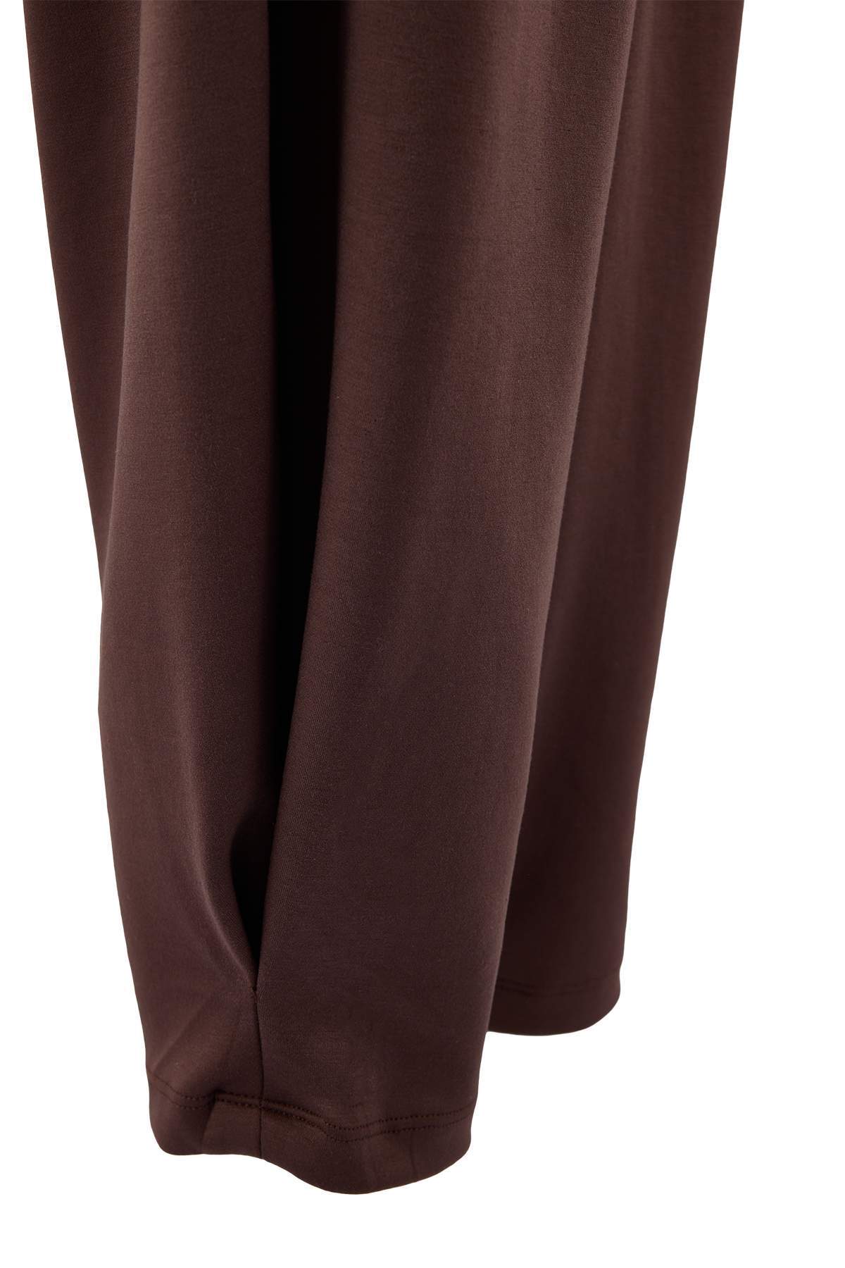 Trendyolmilla  Kahverengi Oversize Dikiş Detaylı Dar Paça Soft Touch Örme Alt-Üst Takım TWOSS26AU00036 - Görsel 8