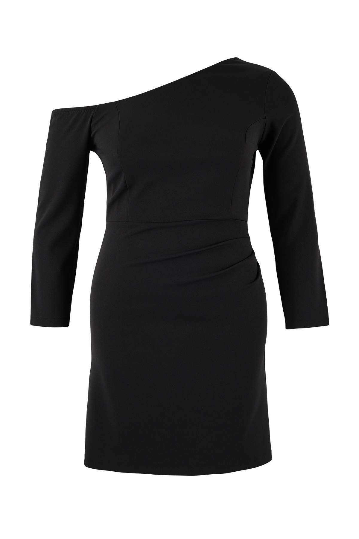 Trendyol Curve Czarna sukienka wieczorowa z drapowanym materiałem, dopasowana...