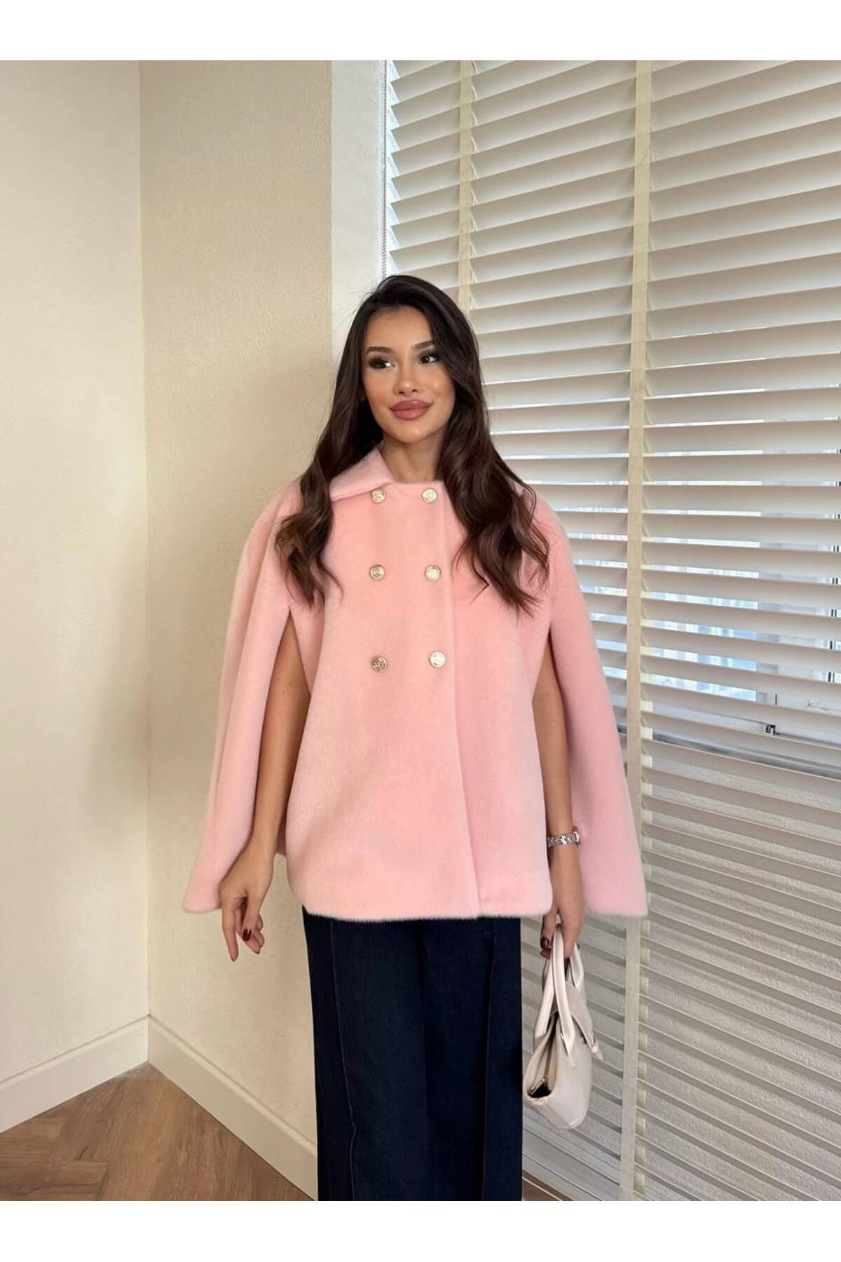 EssCouture  Pembe Düğme Detaylı Kaban - Görsel 4