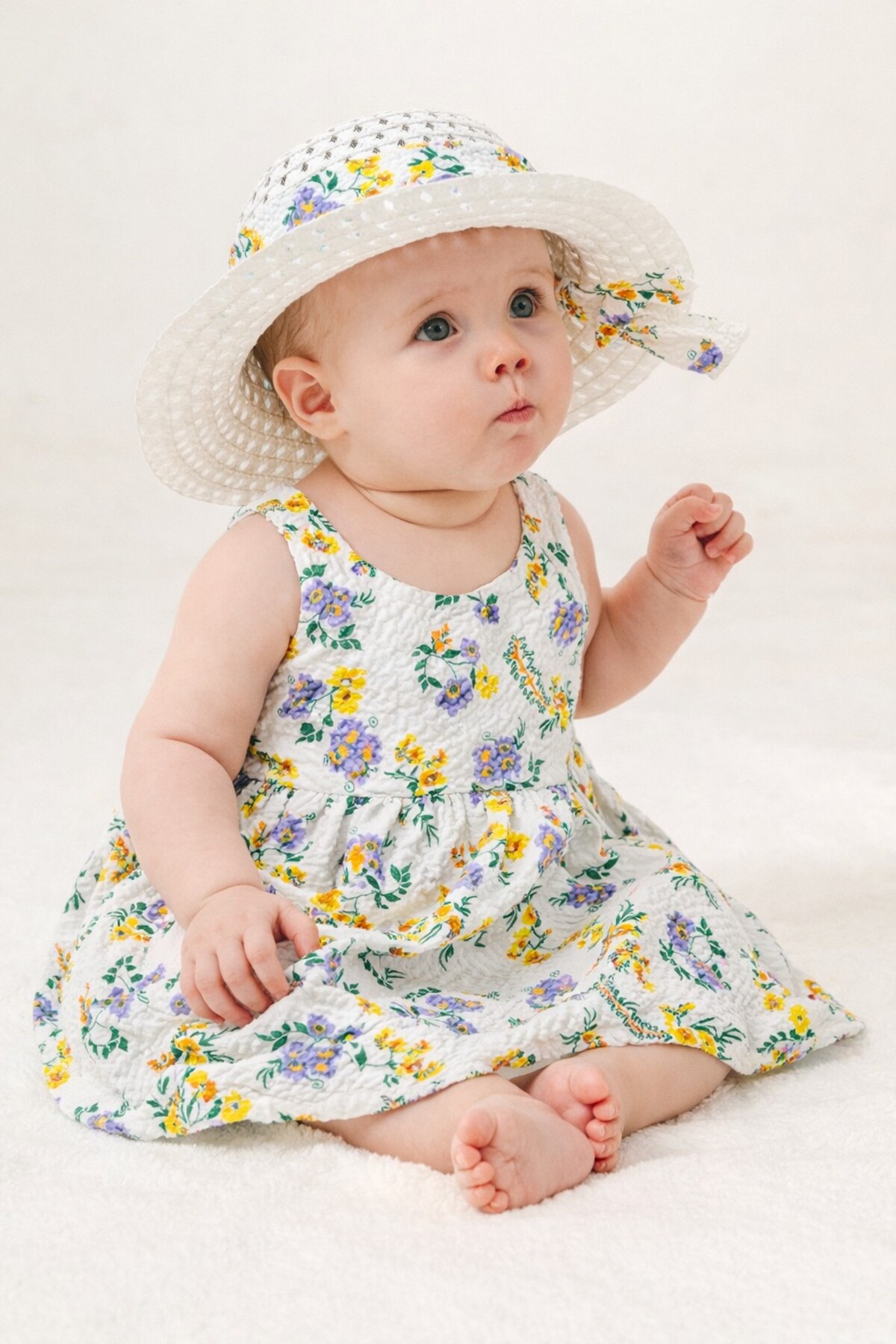 Chicsy Baby Tatlı Çiçek Desenli Şapkalı Fiyonklu Kız Bebek Elbisesi fotoğrafı 5 (önizleme)