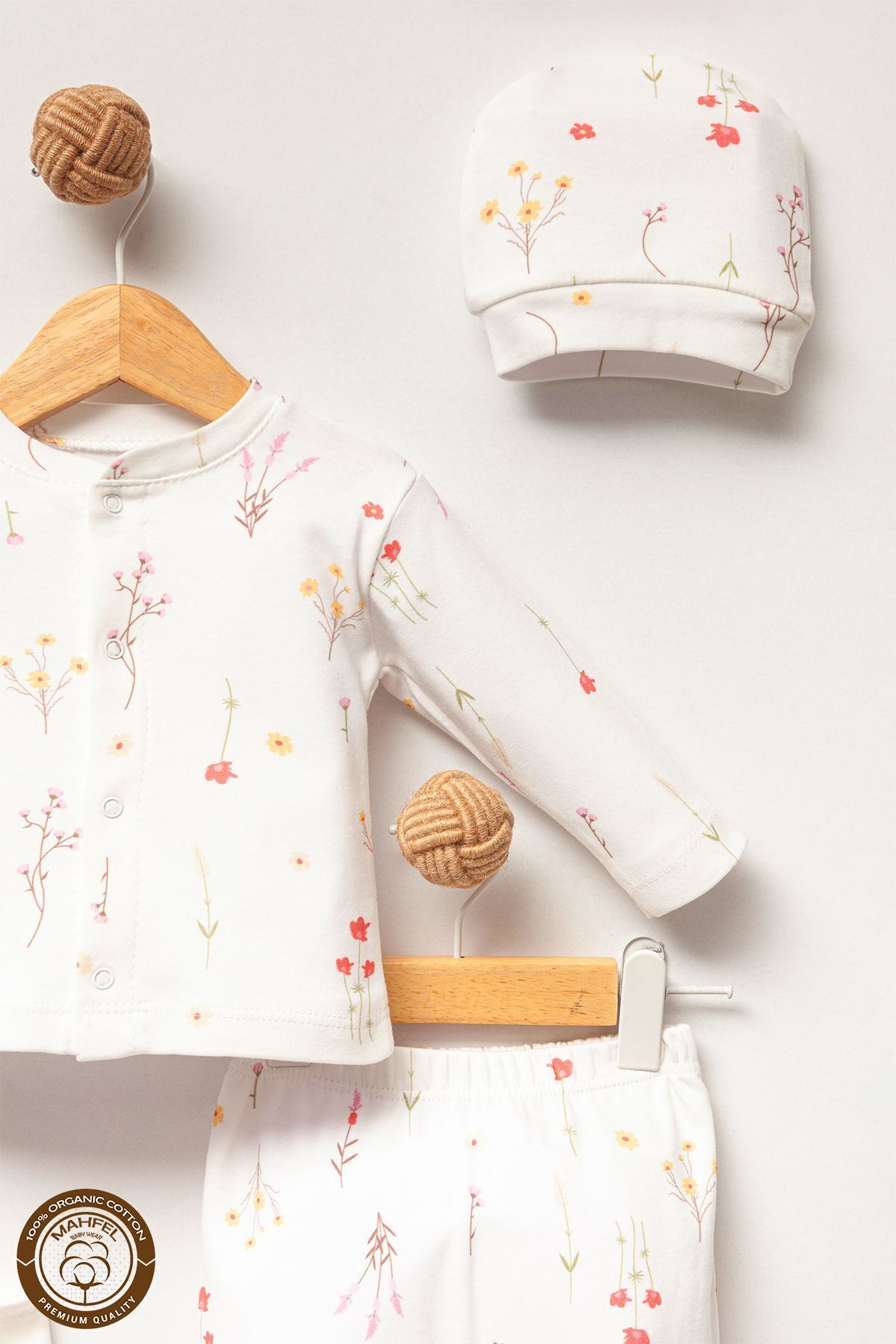 MAHFEL Renkli Çiçek Desenli Bebek Hastane Çıkış Seti fotoğrafı 3 (önizleme)