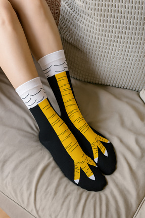UZN SOCKS 1 ÇİFT Tavuk Pençesi Desenli Eğlenceli Unisex Çorap – Rahat ve Yumu...