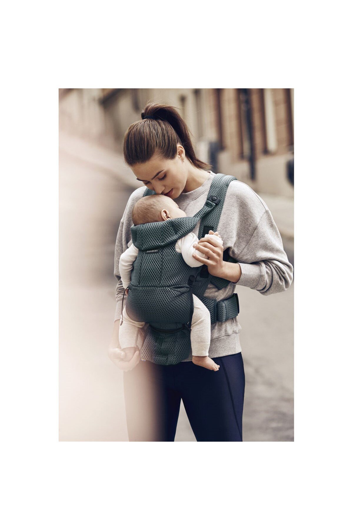 BabyBjörn Kanguru Move Mesh Sage Green fotoğrafı 6 (önizleme)
