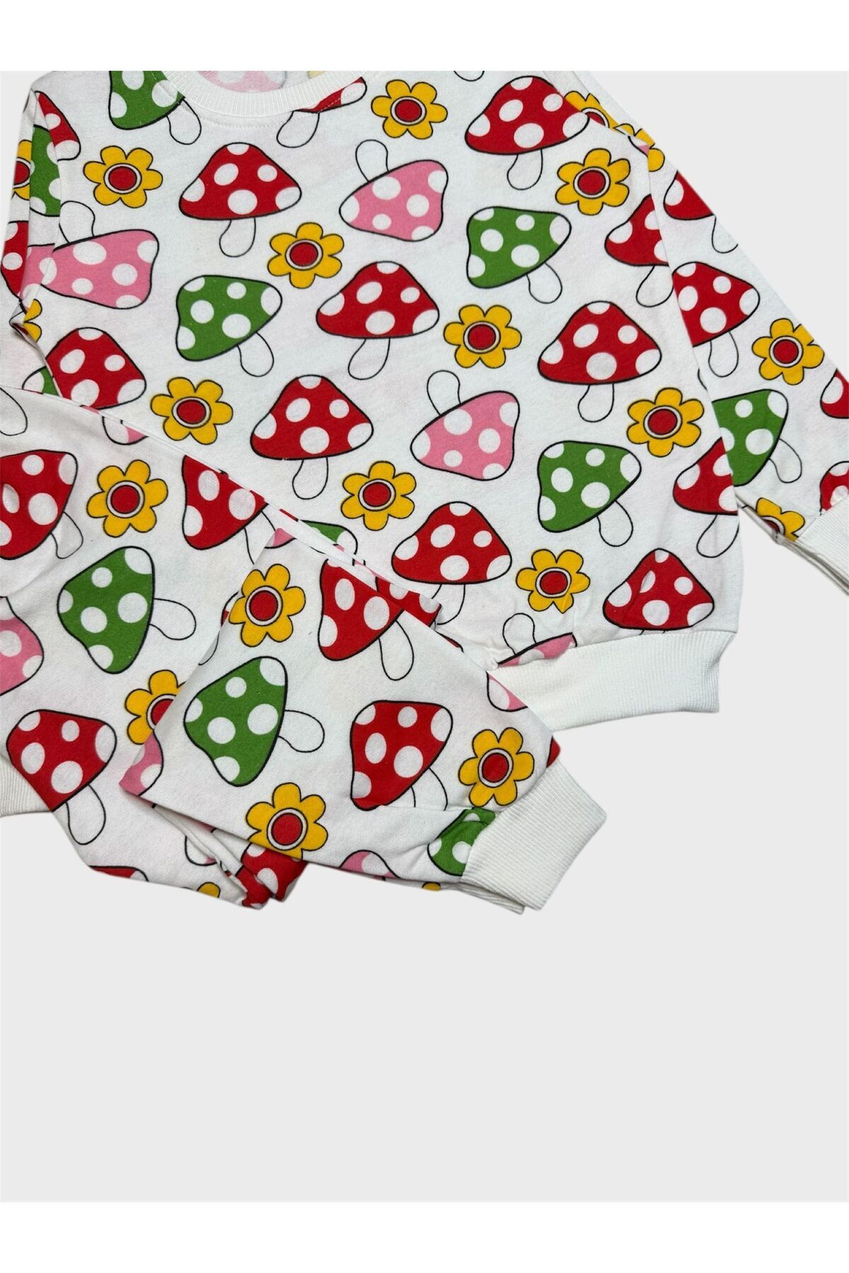 tusem butik homewear Kız Çocuk Pamuklu Şardonlu Beyaz Mantar Desenli Uzun Kollu Kışlık Pijama Takımı fotoğrafı 6 (önizleme)