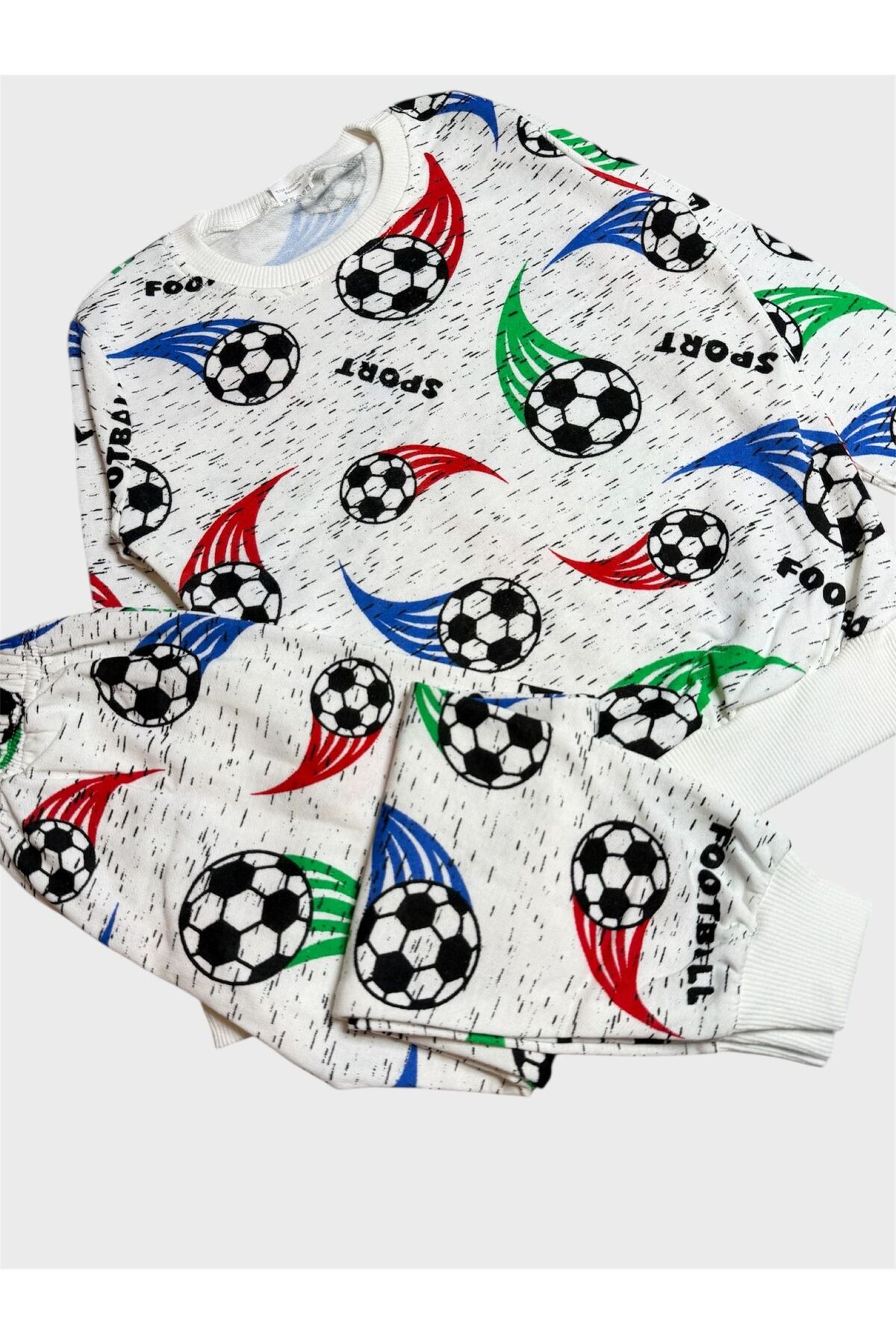 tusem butik homewear Erkek Çocuk Pamuklu Şardonlu Beyaz Top Desenli Uzun Kollu Kışlık Pijama Takımı fotoğrafı 2 (önizleme)