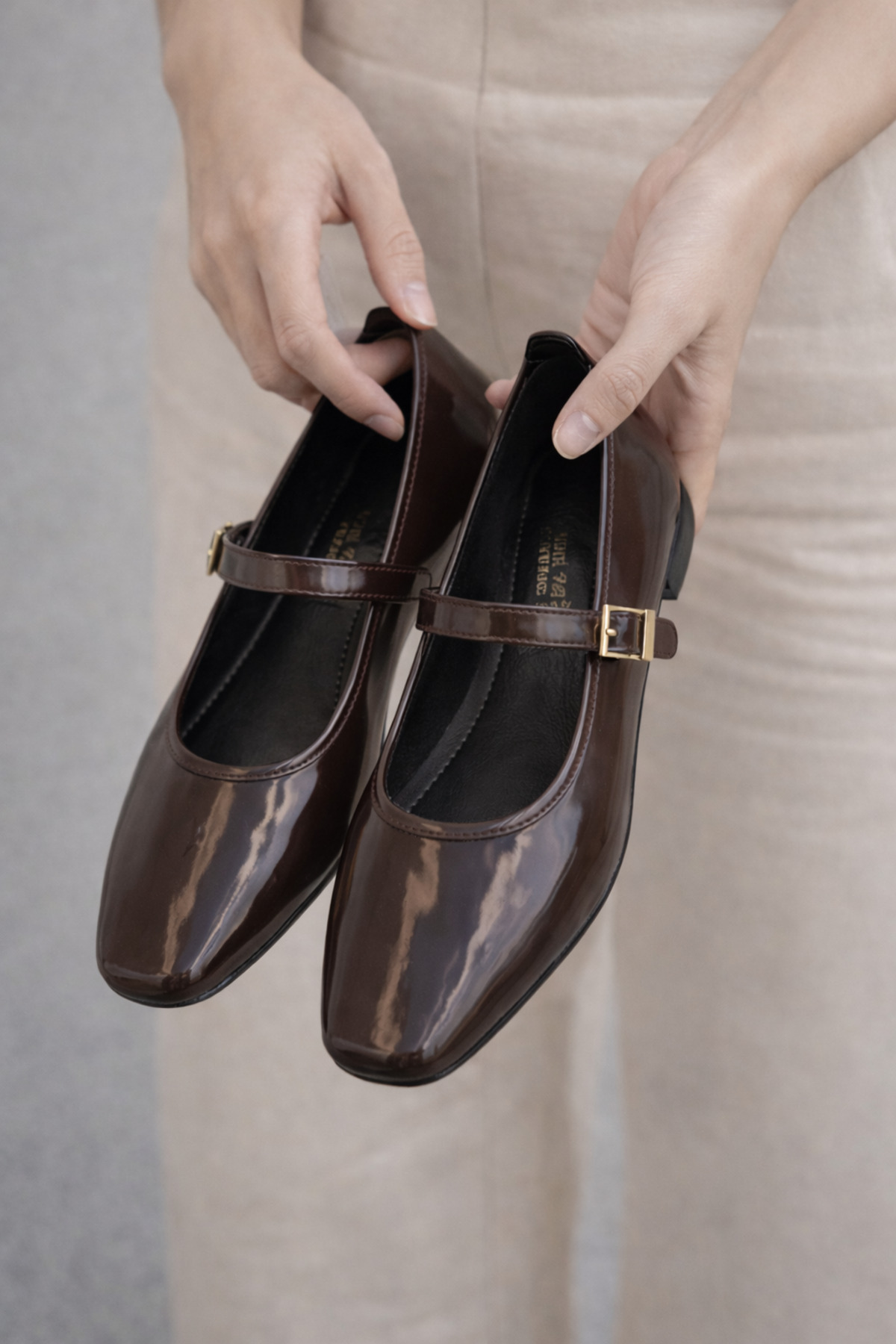 ZARICH  Noir Kadın Rugan Mary Jane Tek Bantlı Toka Detaylı Retro Kolej Günlük Ayakkabı