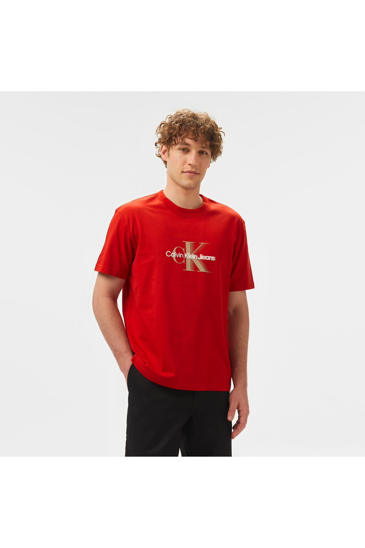 کلوین کلاین تی‌شرت مردانه یقه گرد نخی آستین کوتاه قرمز با لوگوی CK مدل J30J327471-XNI