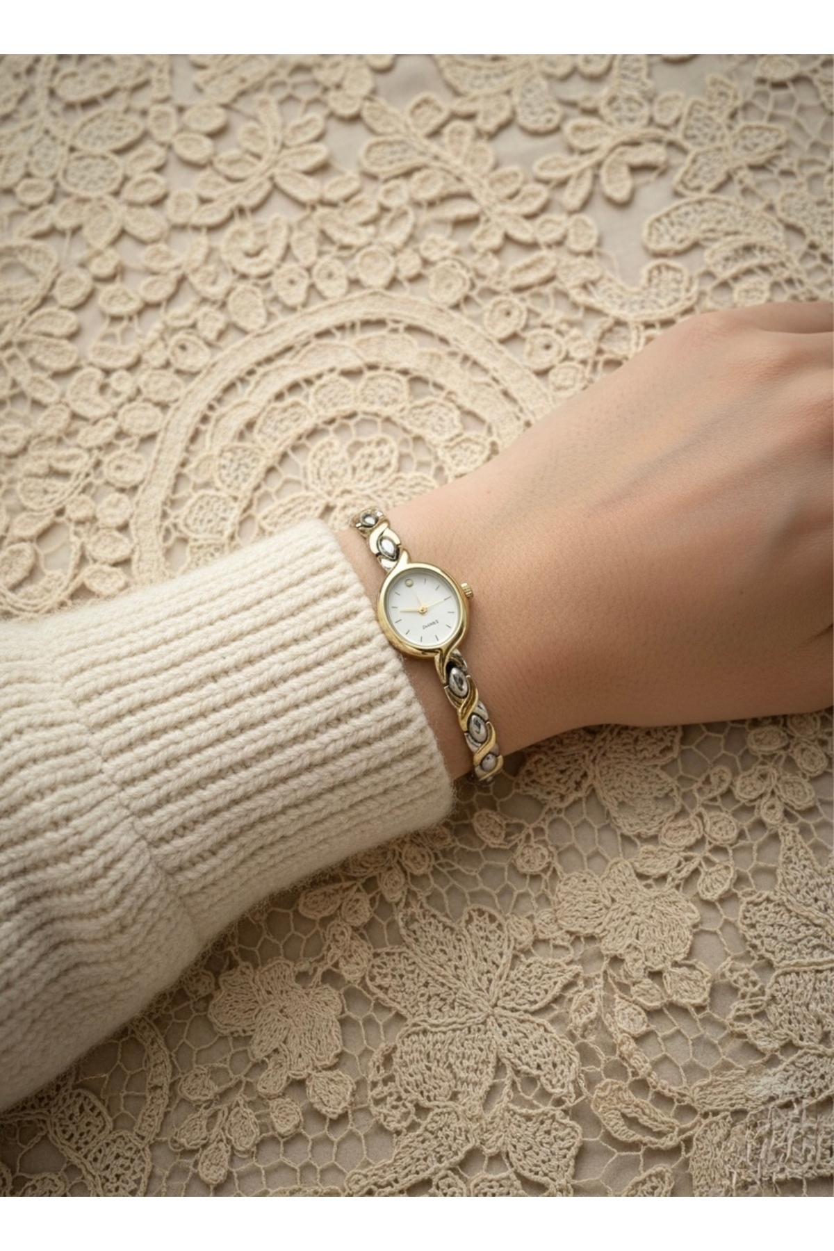 LUNA Eyewear  Çelik Minimal Vintage Paslanmaz Kararmaz 1 Atm Kutu ve Pil Hediyeli Kadın Kol Saati - Görsel 7