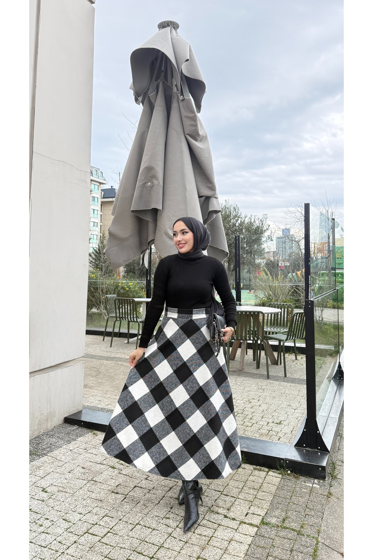 moda zeynaa  Ekose Desenli Etek