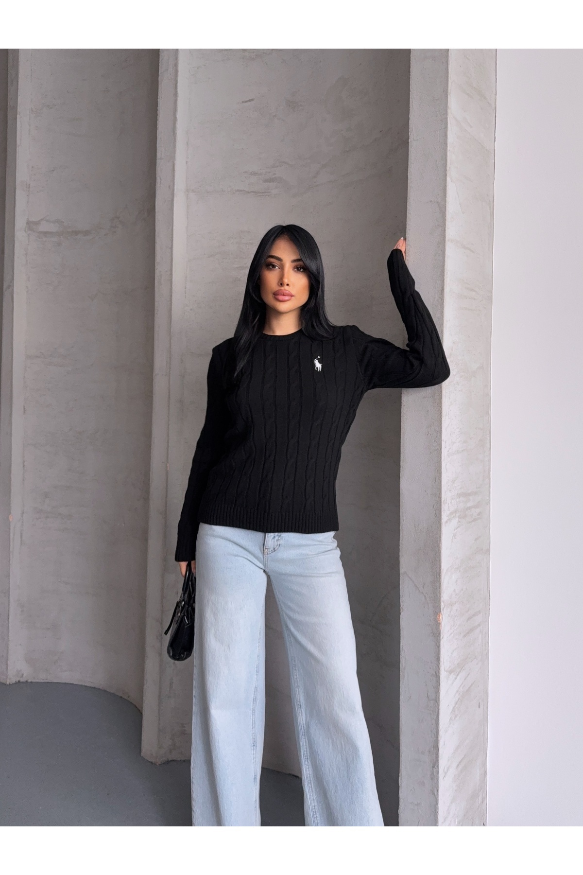 erki triko  Bisiklet Yaka Nakış Detaylı Saç Örgü Triko Kazak - Görsel 3