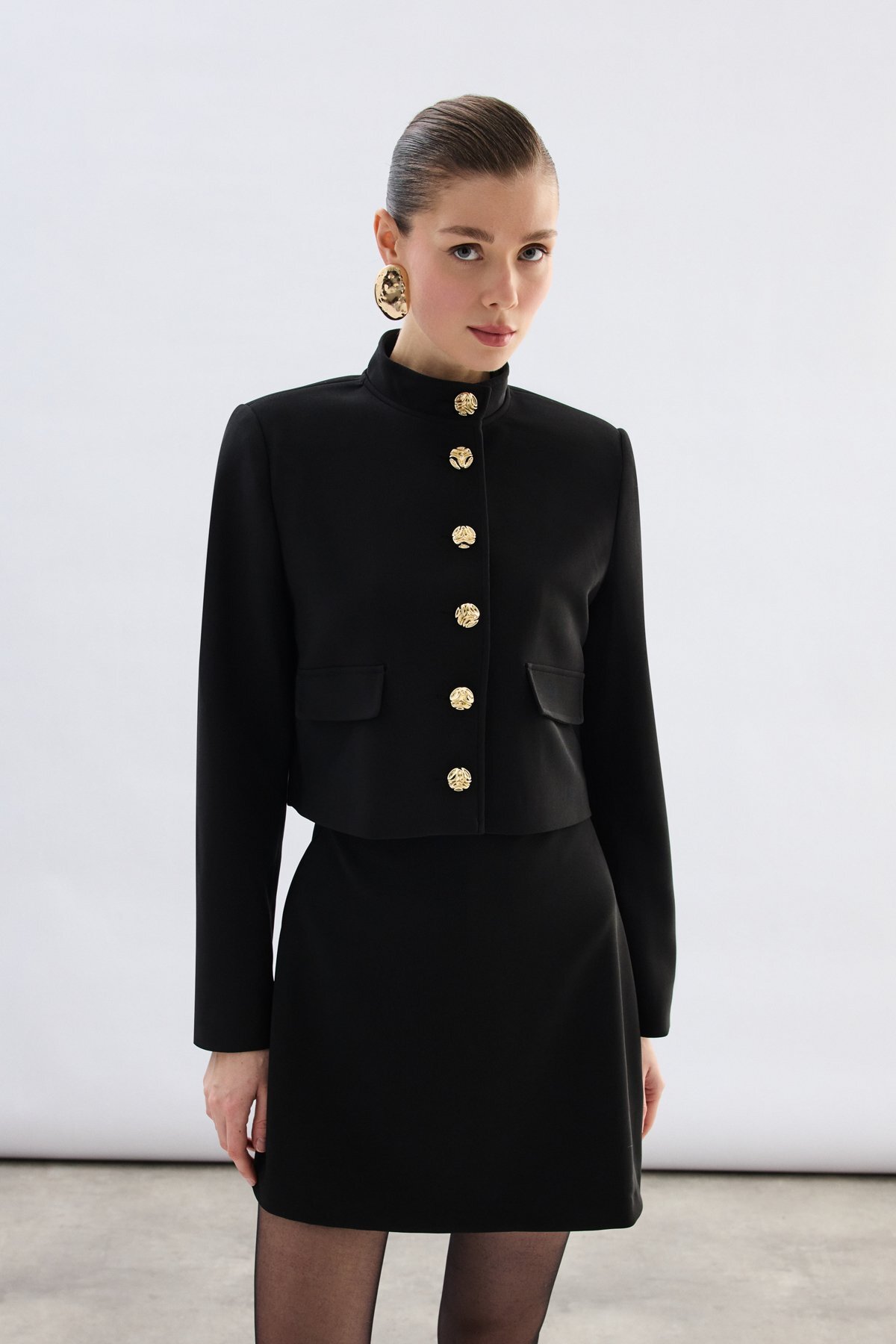 Sateen  Düğmeli Kısa Ceket - Siyah - Görsel 2