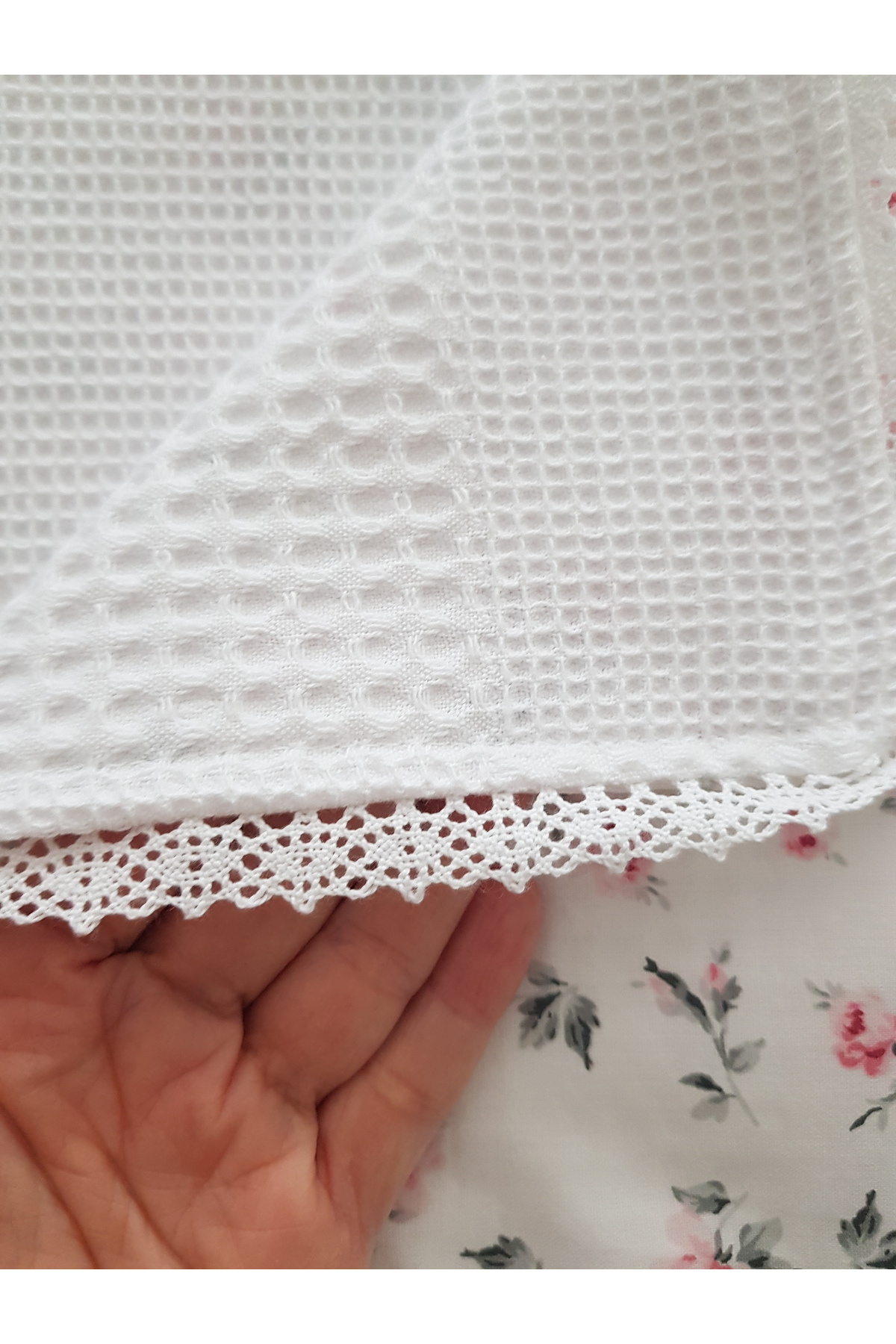 artıbebe Çiçekli Dantelli Çift Katlı Örtü Battaniye | %100 Pamuk | Bebek Kundak, Emzirme Örtüsü fotoğrafı 3 (önizleme)