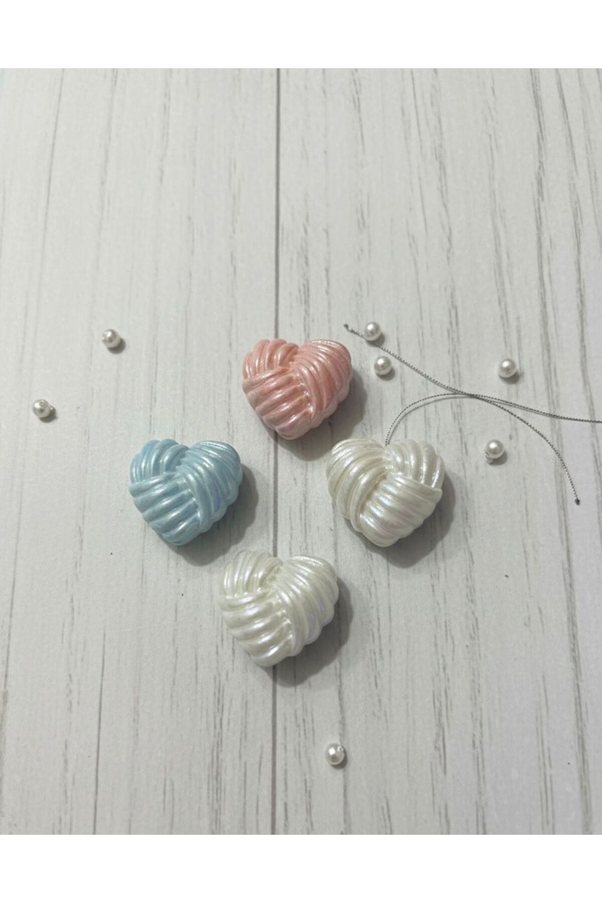25 Pcs Luxury Pearl Look Twisted Heart Acrylic Beads 20x20mm B:111
