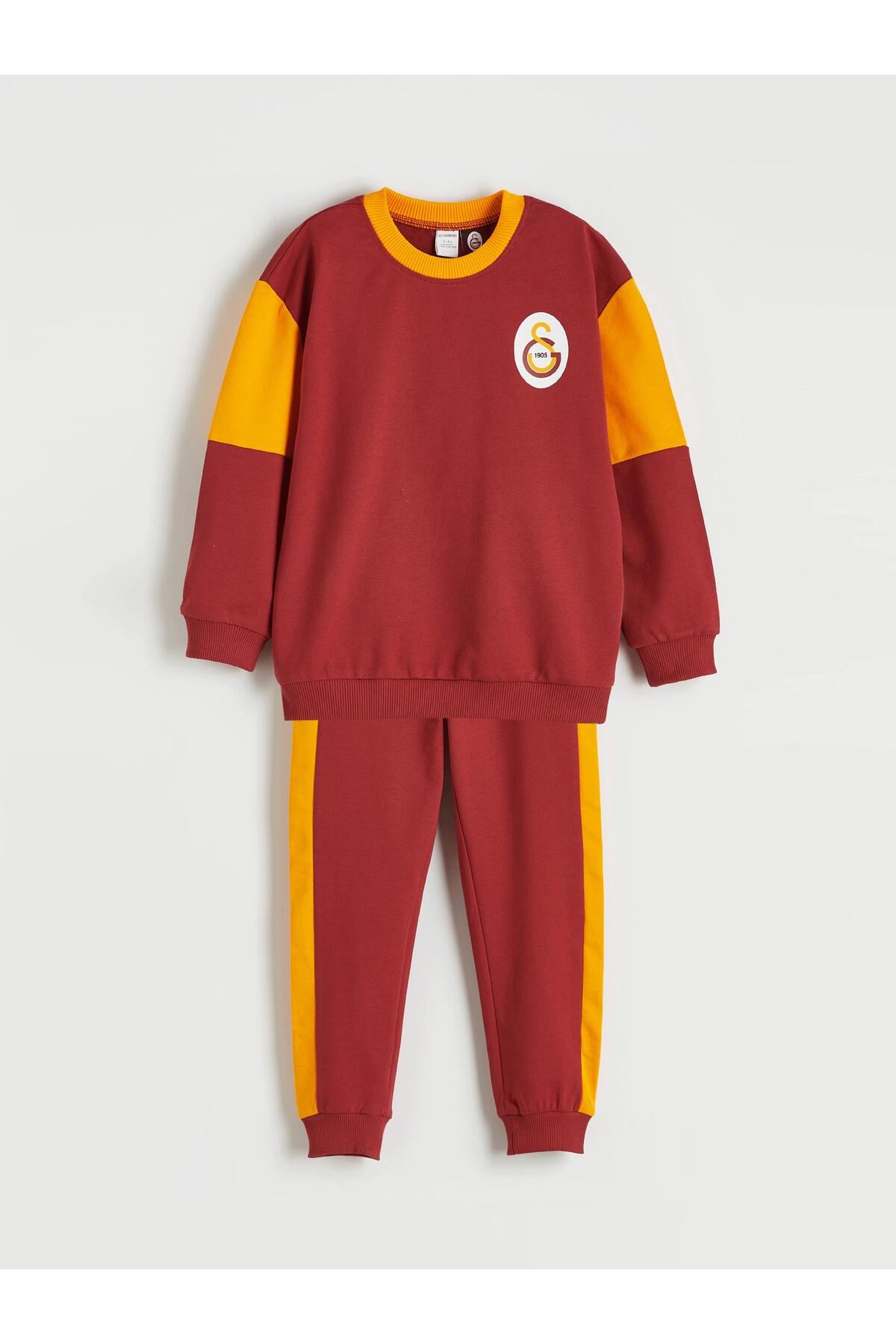 LC Waikiki Kırmızı Galatasaray Baskılı Erkek Çocuk Eşofman Takımı fotoğrafı 2 (önizleme)