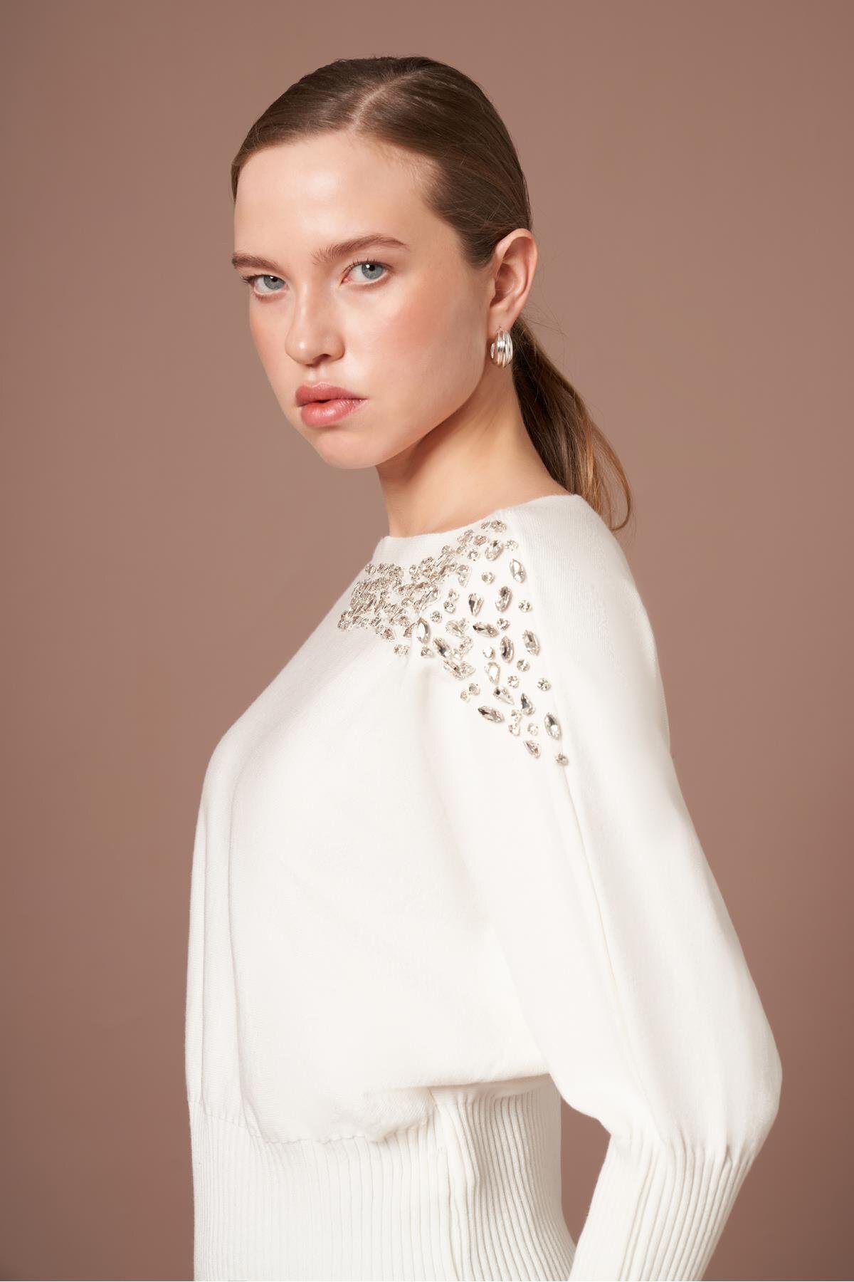 FTZ WOMEN  Kadın Beyoğlu İşlemeli Yarasa Kol Kazak Ekru 25017 - Görsel 3