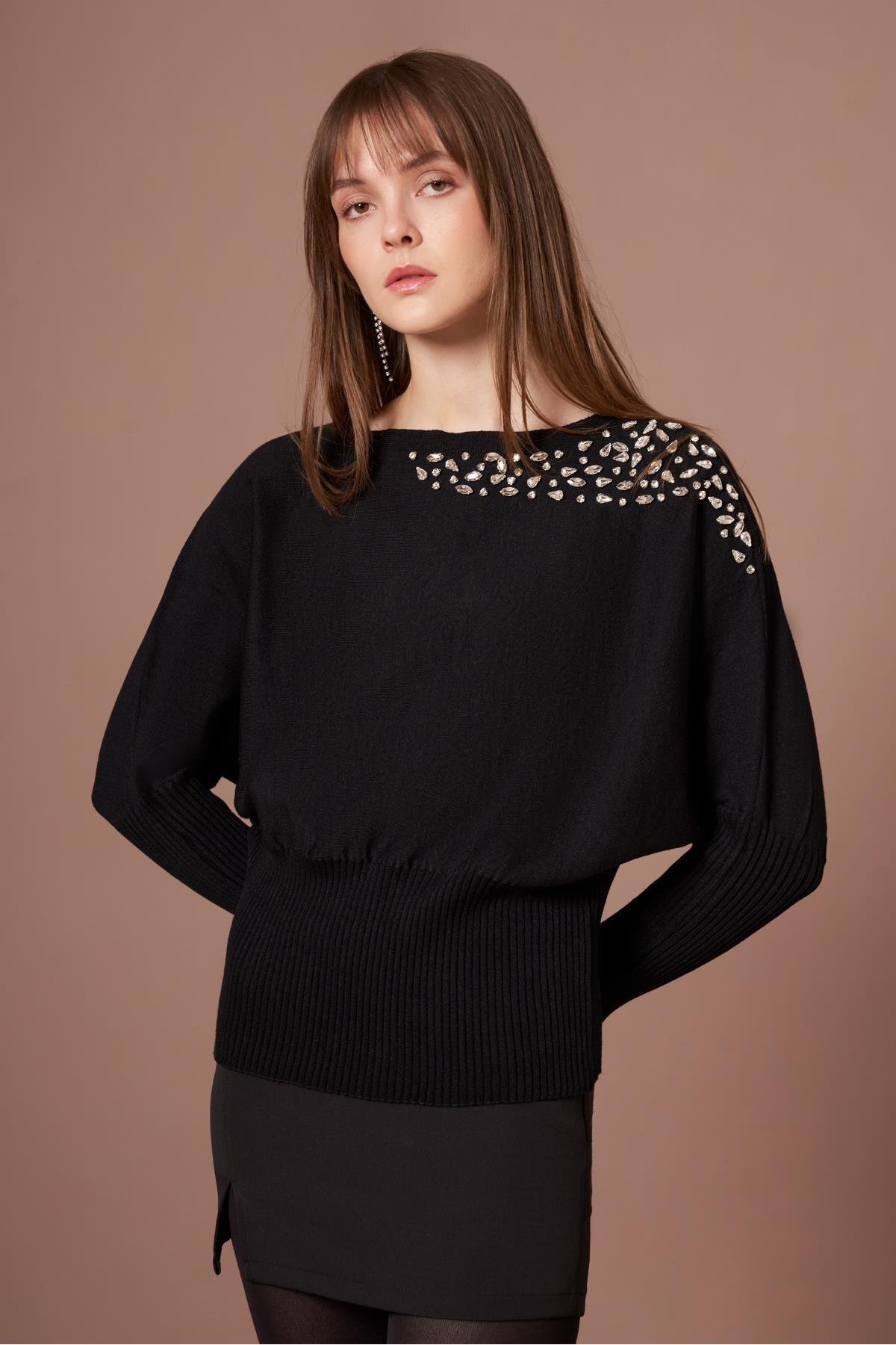 FTZ WOMEN  Kadın Beyoğlu İşlemeli Yarasa Kol Kazak Siyah 25017