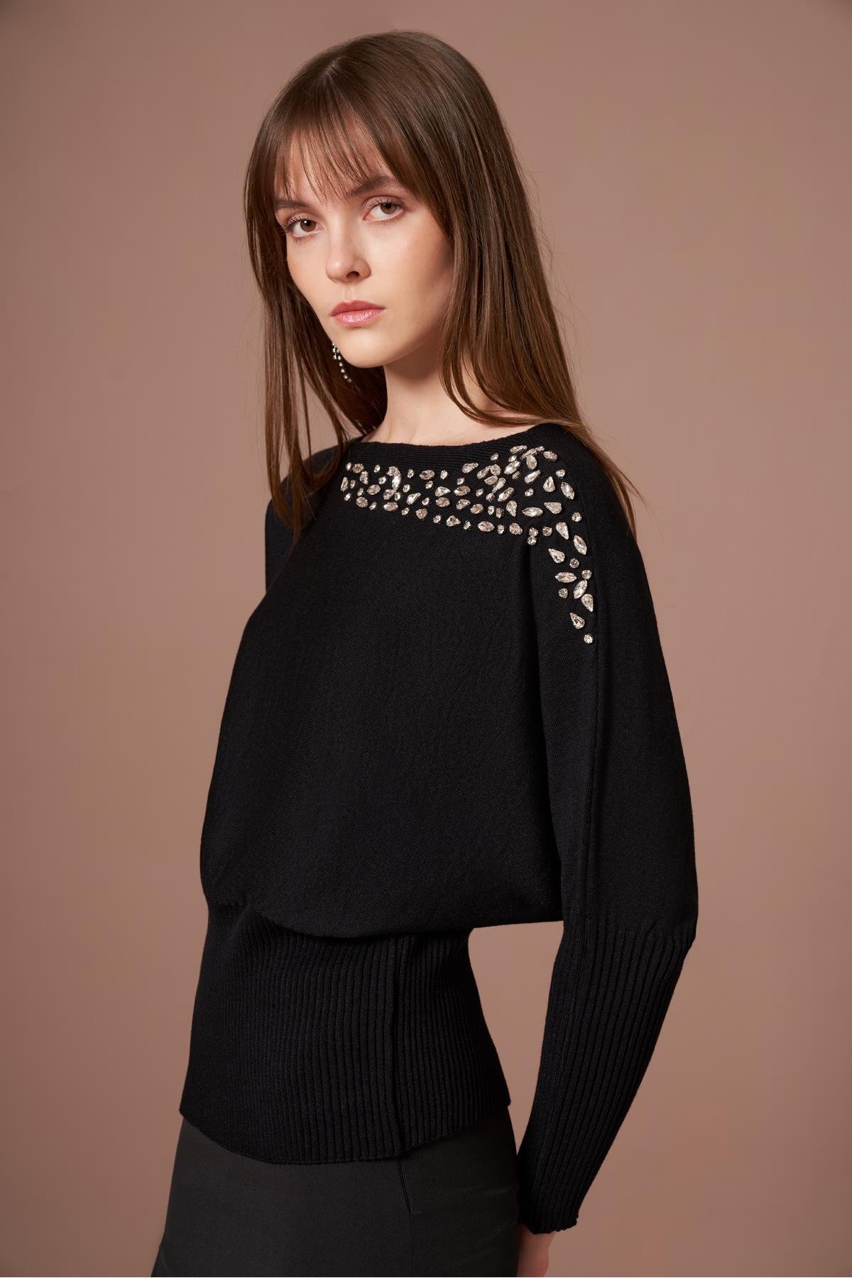 FTZ WOMEN  Kadın Beyoğlu İşlemeli Yarasa Kol Kazak Siyah 25017 - Görsel 3