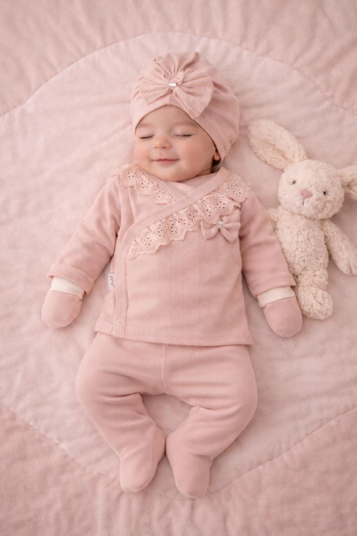 BYS BABY FASHION Mevsimlik %100 Pamuklu 5'li Fiyonklu Fistolu Yenidoğan Kız Bebek Hastane Çıkış Zıbın Seti Kutulu fotoğrafı 7 (önizleme)
