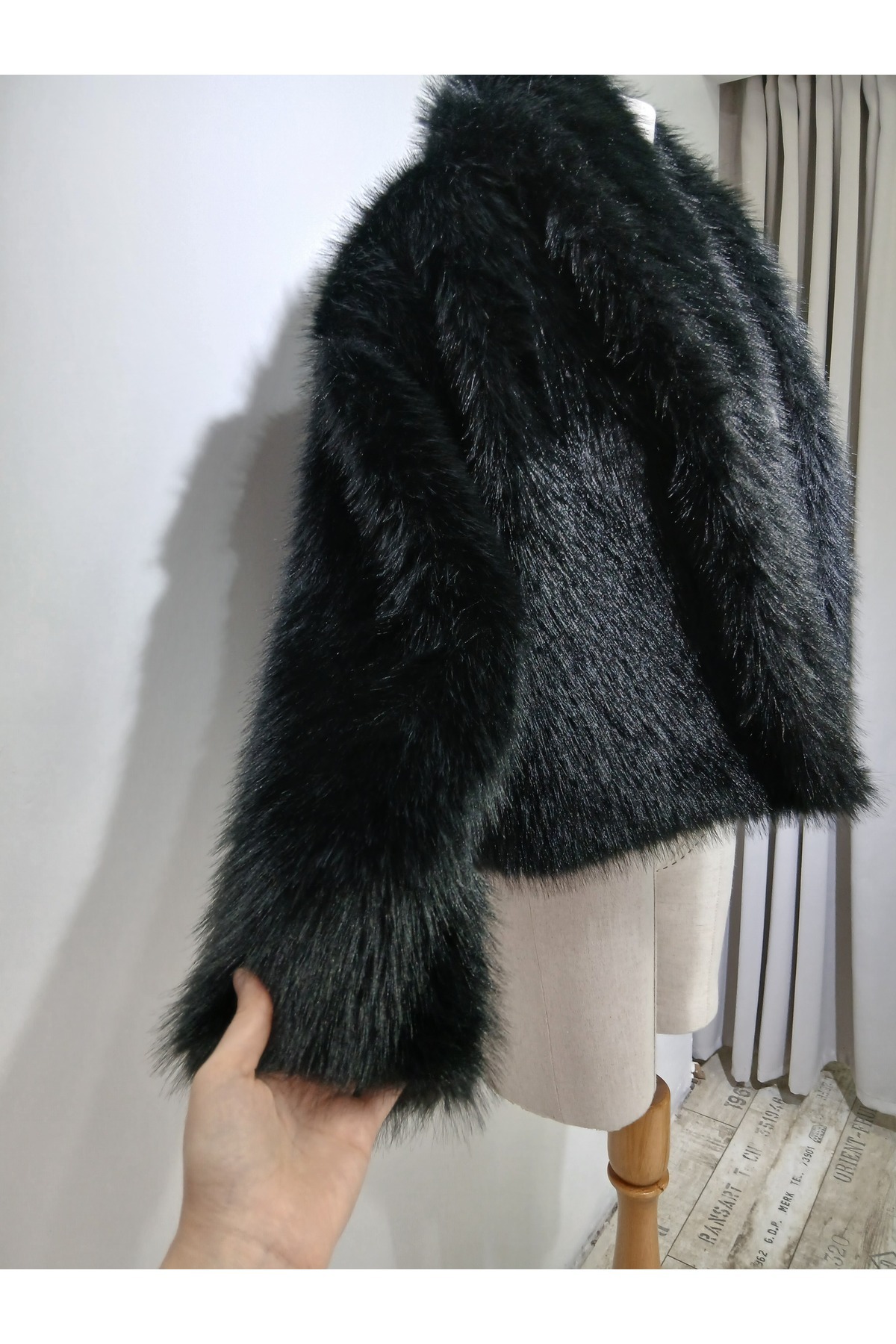 TİLLE  Siyah Suni Kürk - Görsel 5