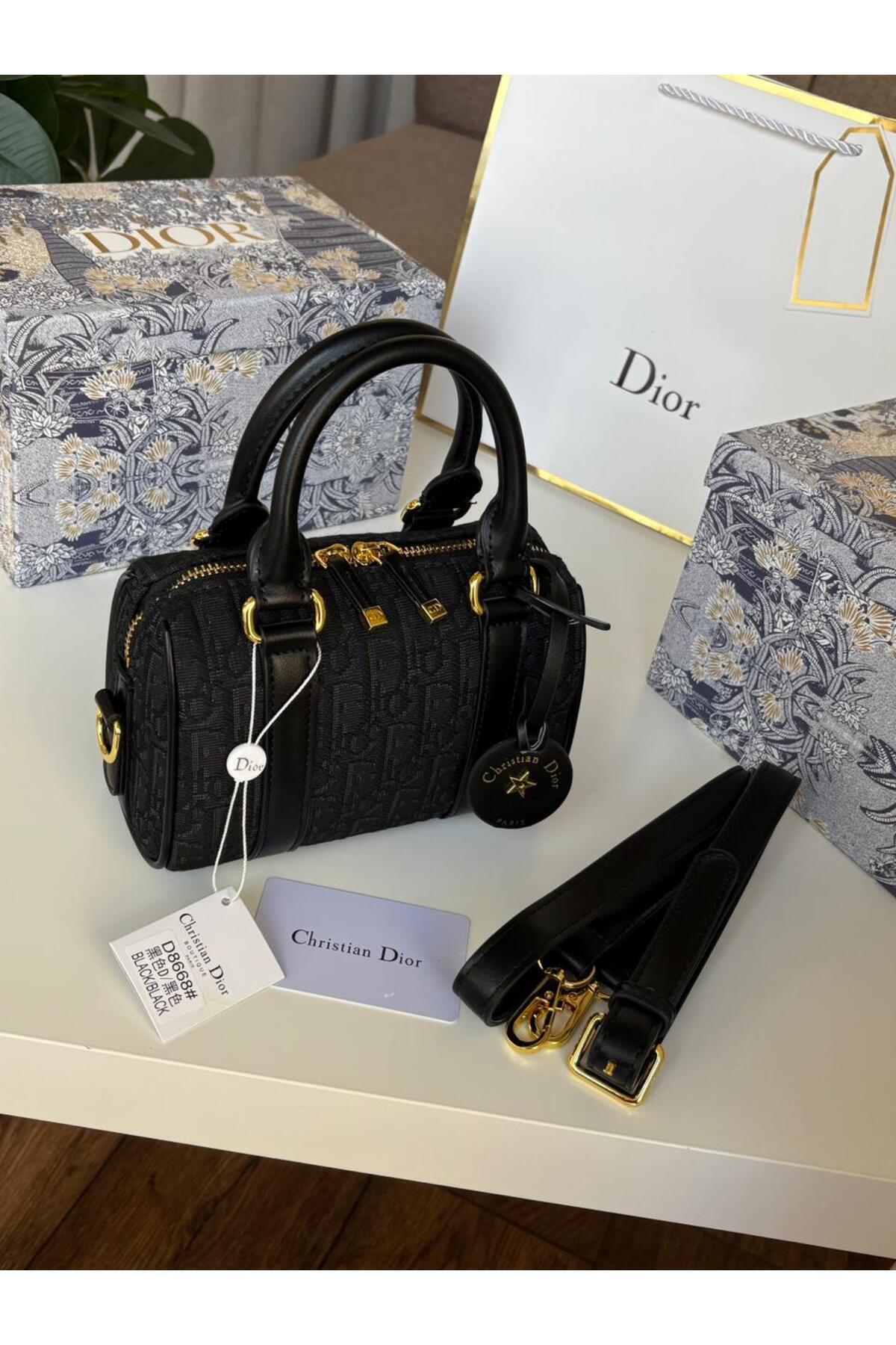 Bags with their accessories