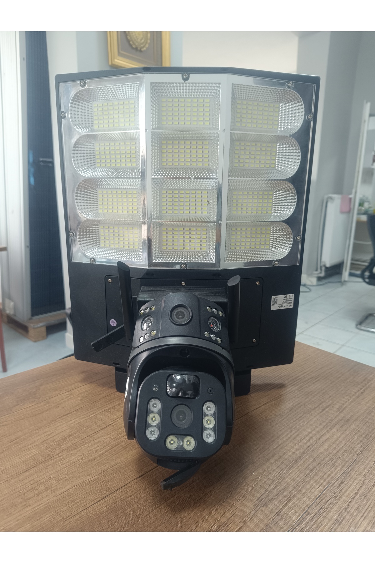 Venas Güneş Enerjili Wifi li Şarj Edilebilir Lambalı 2 Kamera Tek Cihazda X5tech