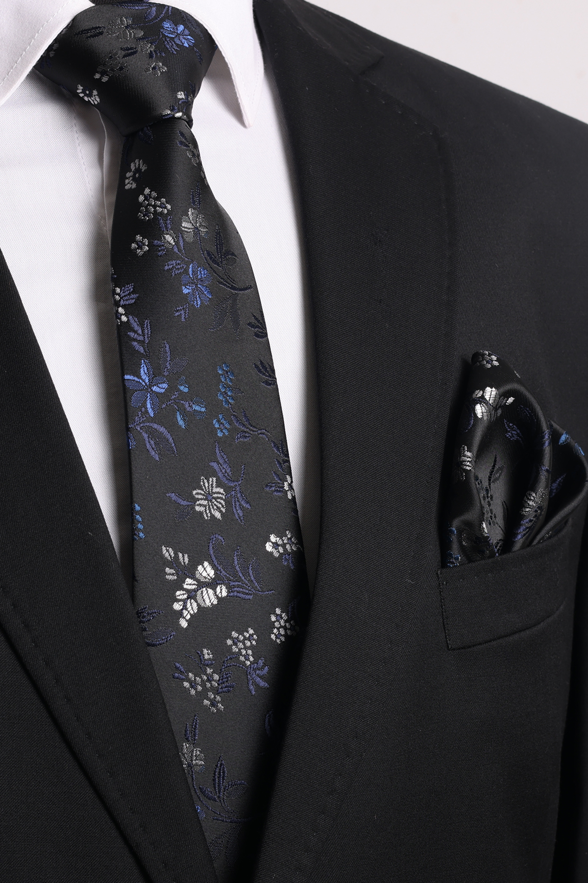  دستمال جیبی طرح‌دار مشکی و سرمه‌ای دست‌ساز ۷.۵ سانتی‌متری