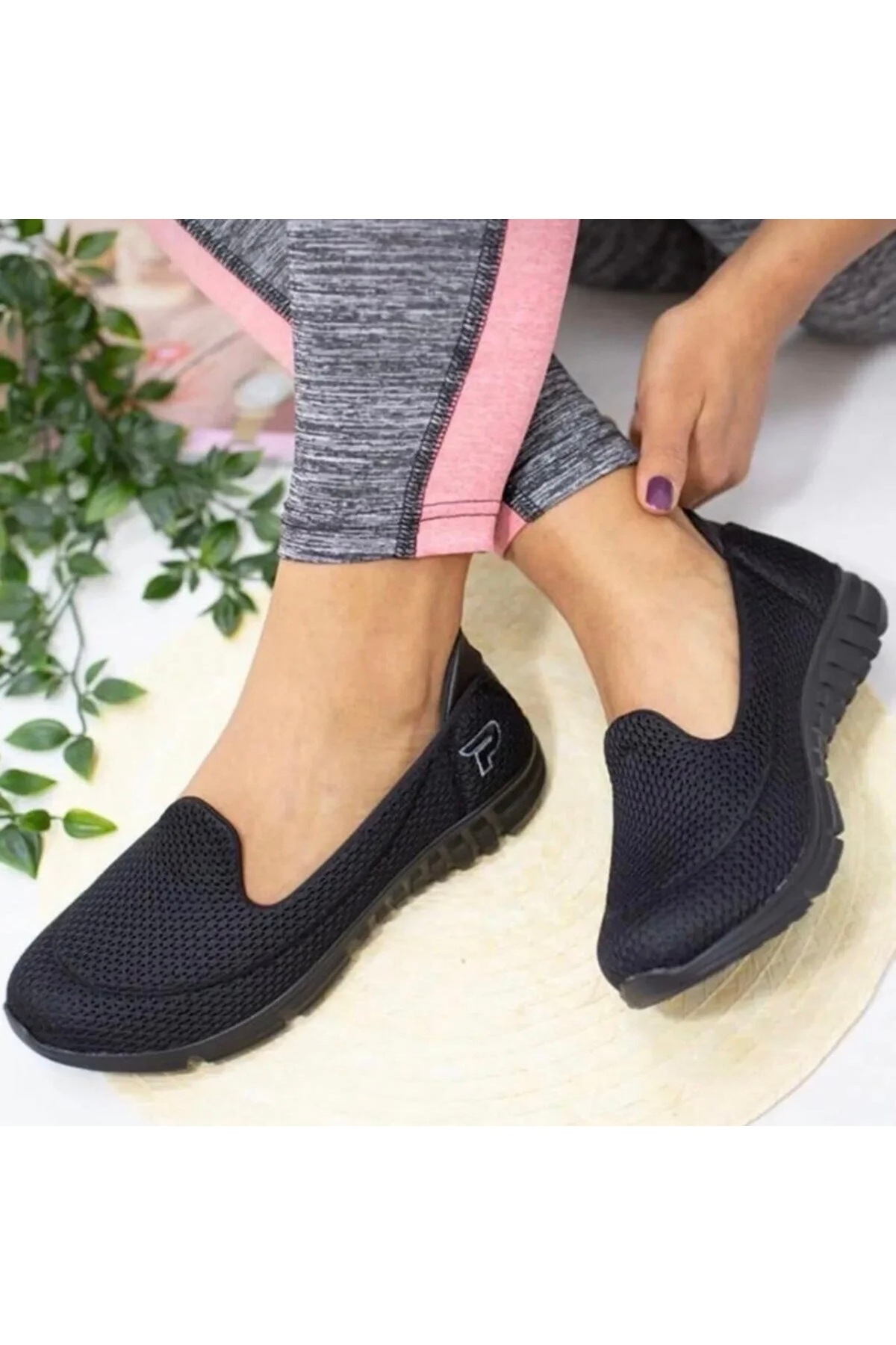 My O Shoes Women's Black Memory Foam Orthopedic Flats Hiking Shoes