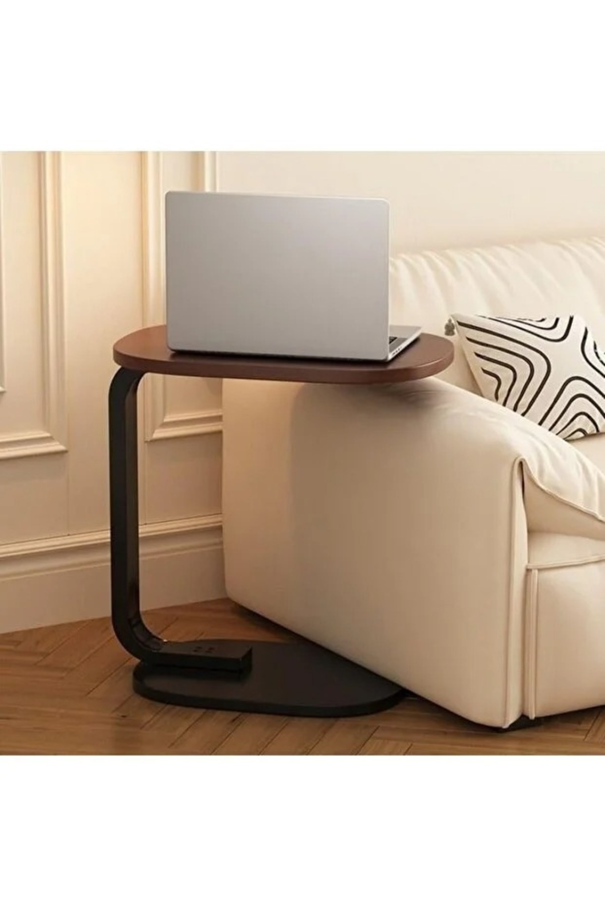 طقم من 4 قطع - طاولة قهوة عصرية | طاولة جانبية على شكل حرف C بسطح خشبي بيج وإطار معدني أسود