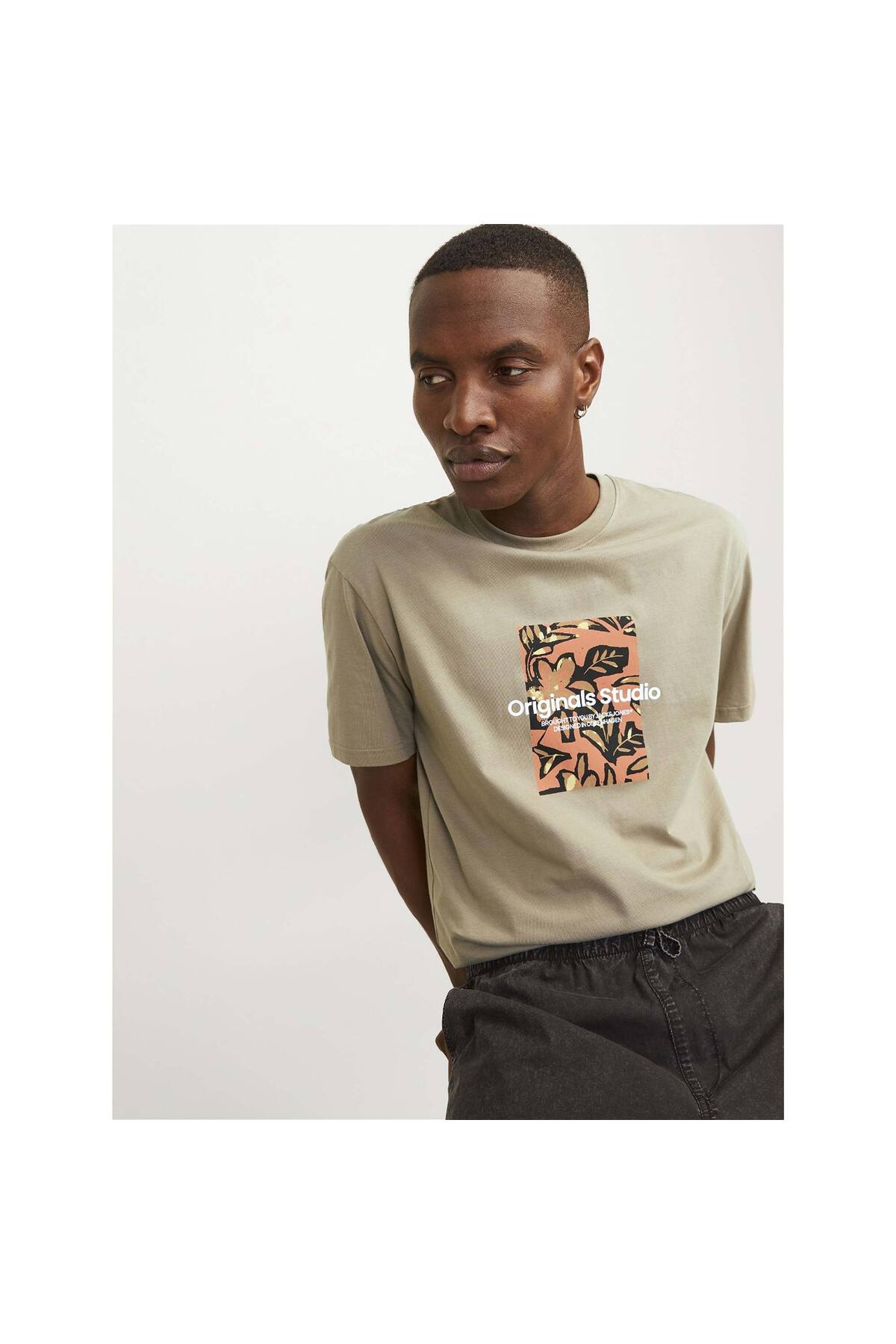 تیشرت مردانه راسته آستین کوتاه | جک اند جونز Jack & Jones 12256717 - تصویر 4