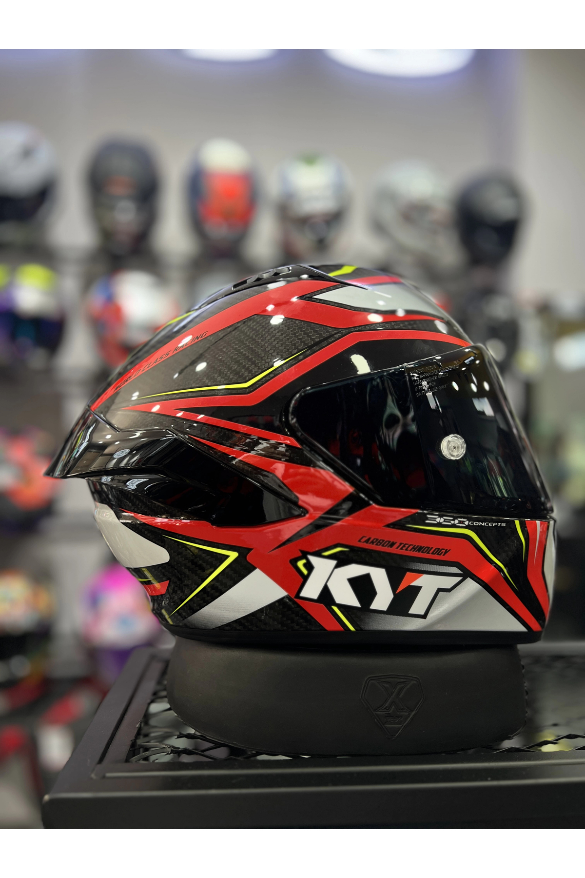 KYT NZ-RACE CARBON KIRMIZI (+1 SİYAH VİZÖR) - Fiyatı, Yorumları KYT NZ-RACE CARBON KIRMIZI (+1 SİYAH VİZÖR) - Fiyatı, Yorumları