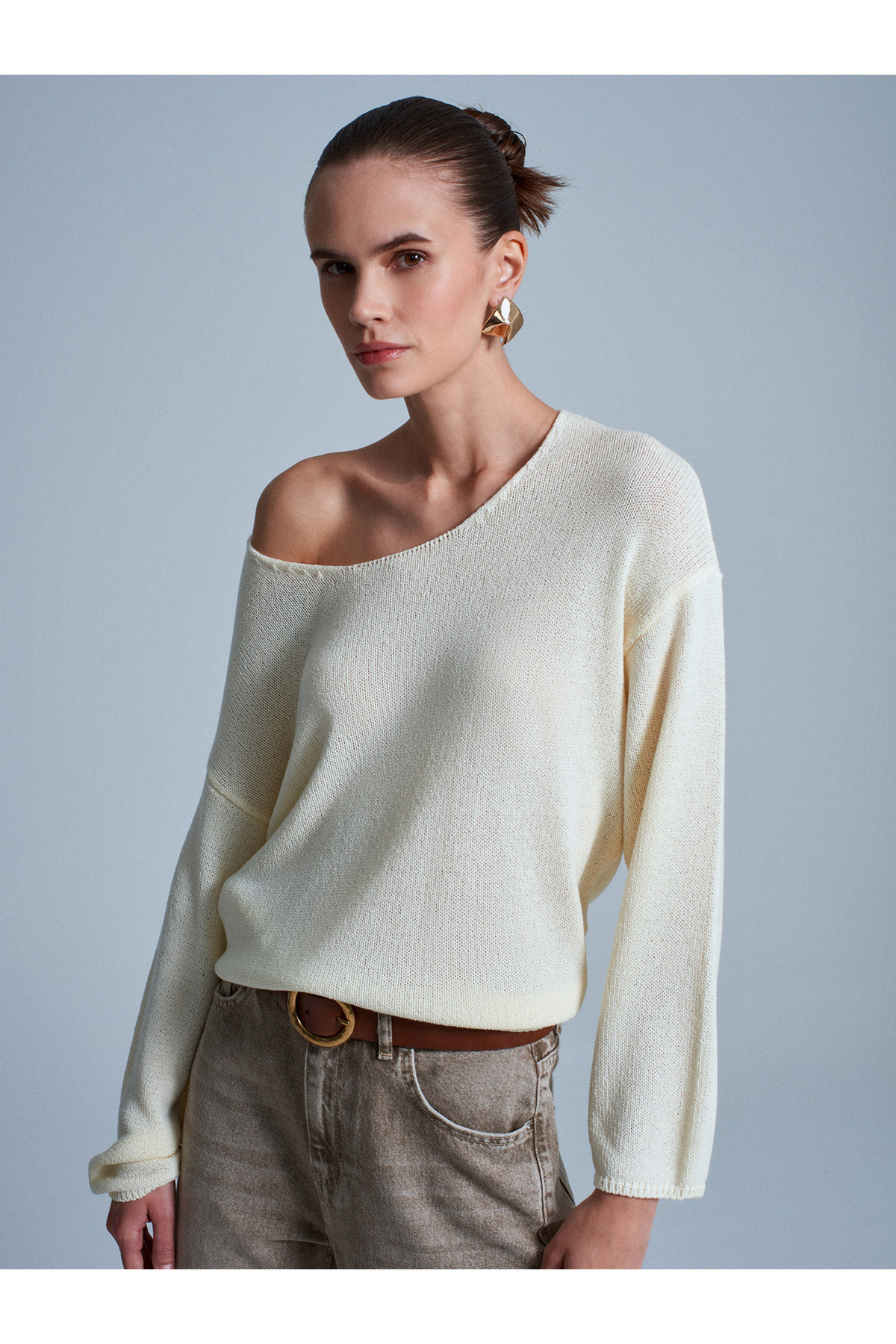 Dilvin  10706 Oval Yaka Yumuşak Dokulu Triko Kazak-Ekru