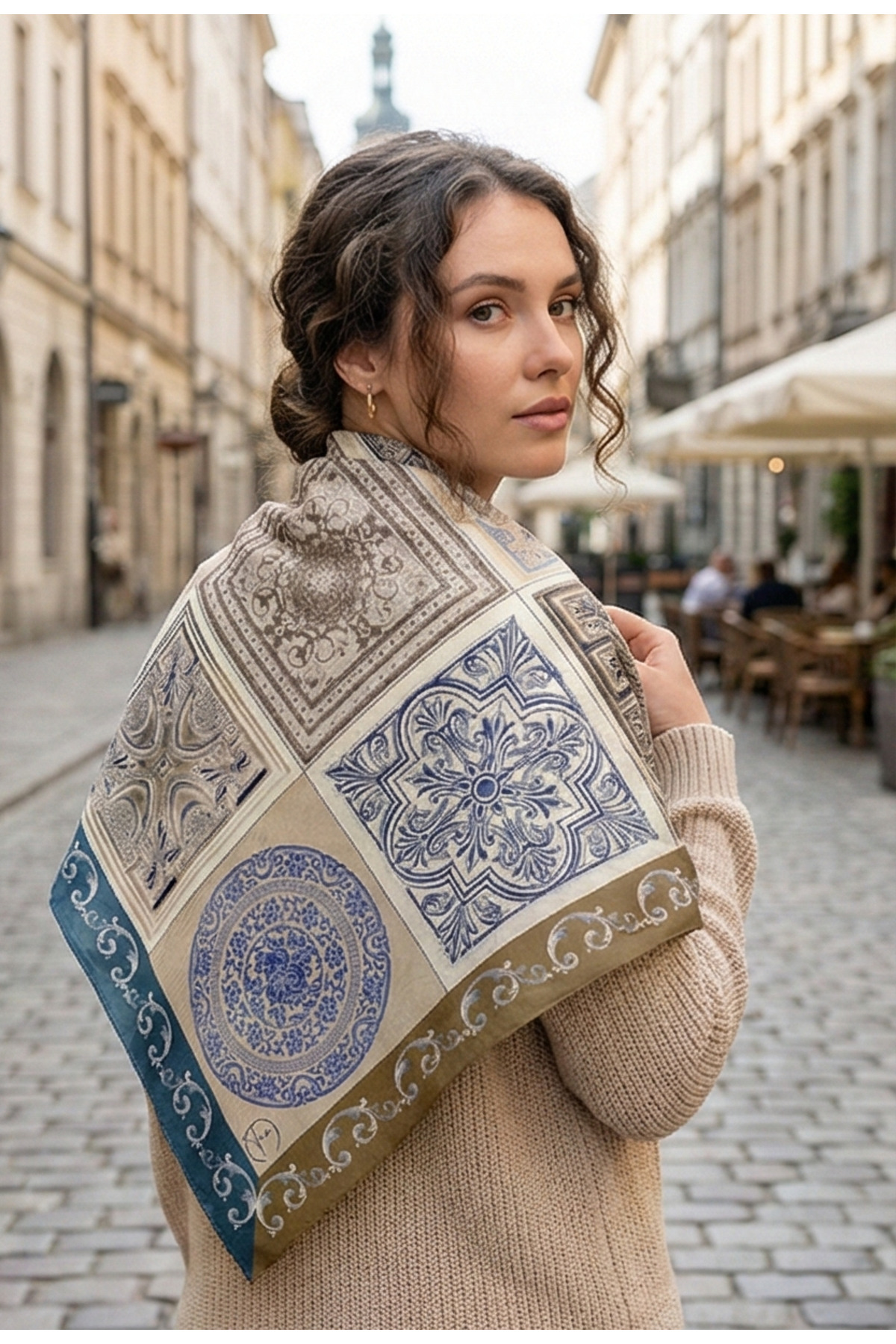 tuaipek Çini Sırrı Desen 70*70cm Bandana/Fular görsel 2