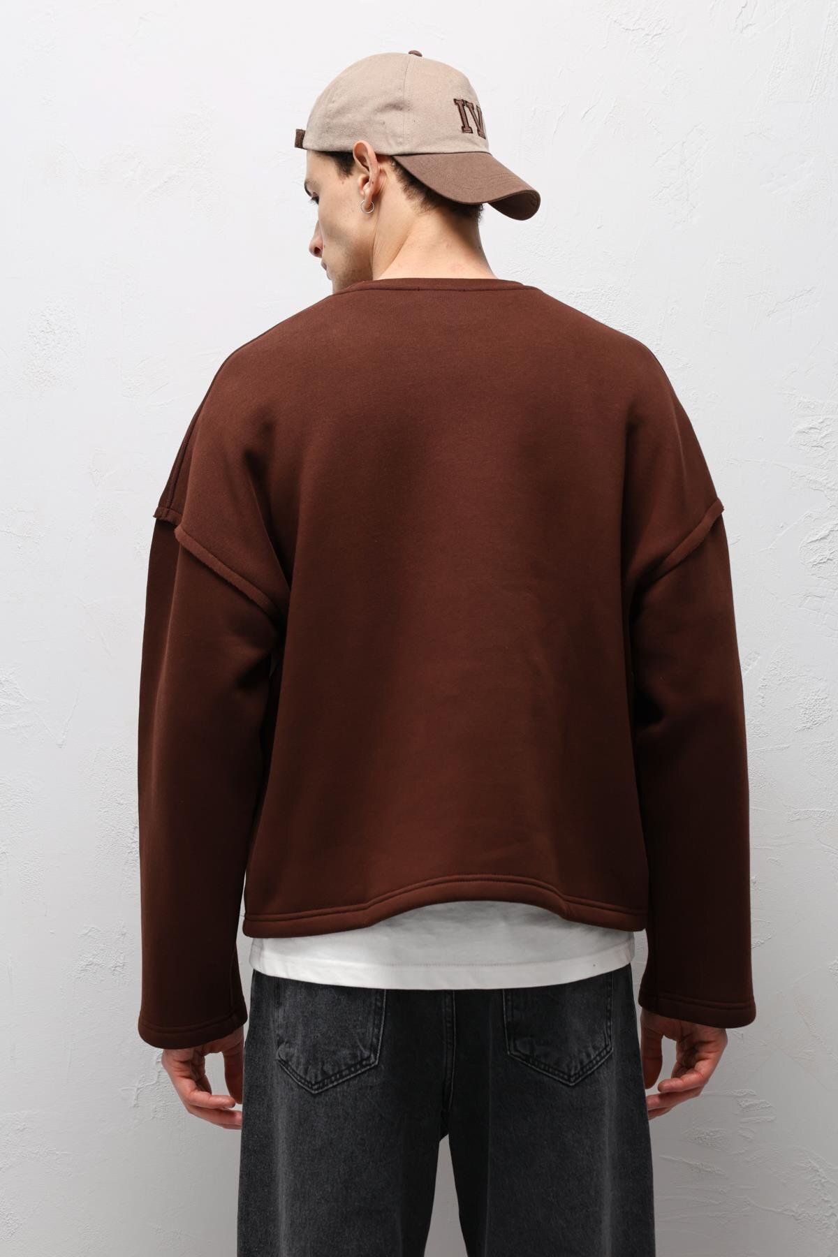 Boxy Fit Basic Sweatshirt Kahve — قهوه‌ای V70-97 — تصویر 7 از 7