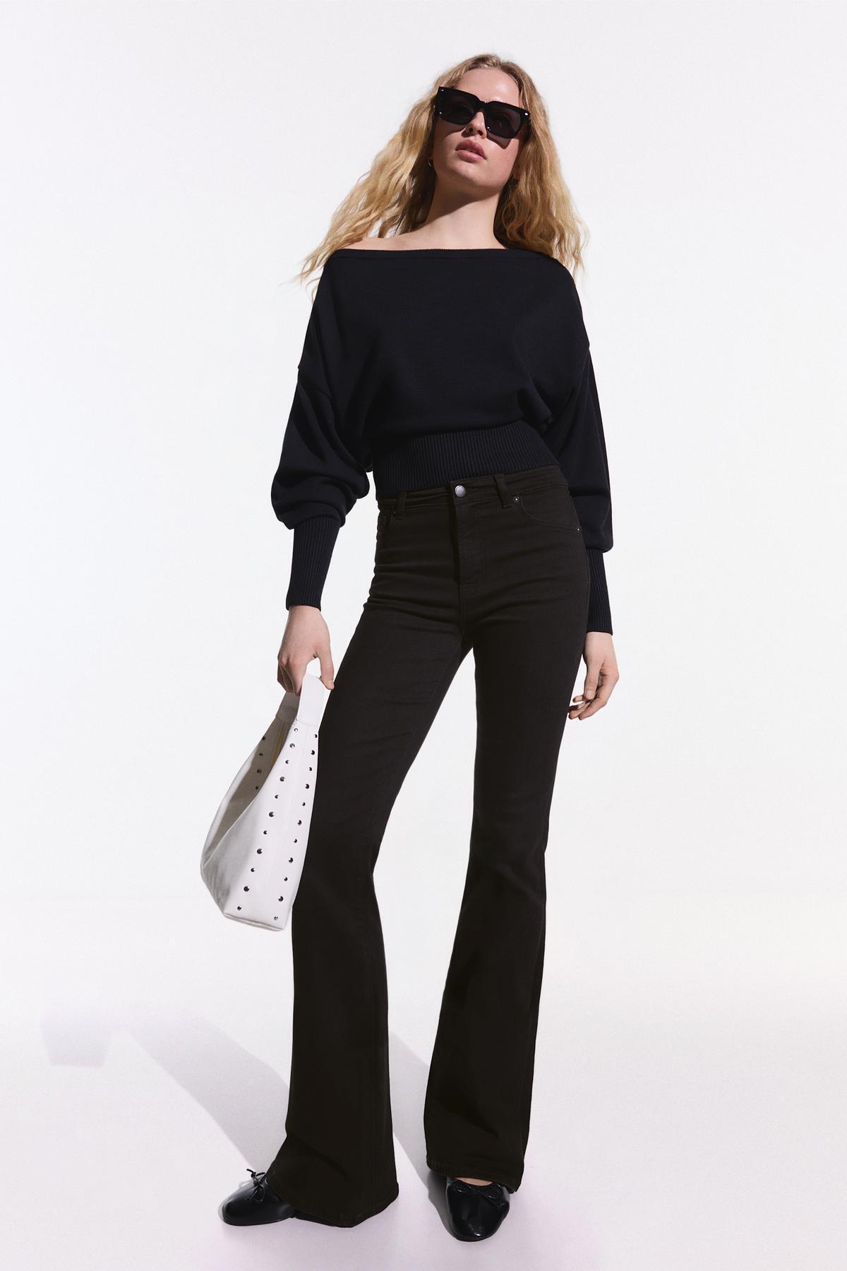 Bershka  Yüksek bel çan paça jean