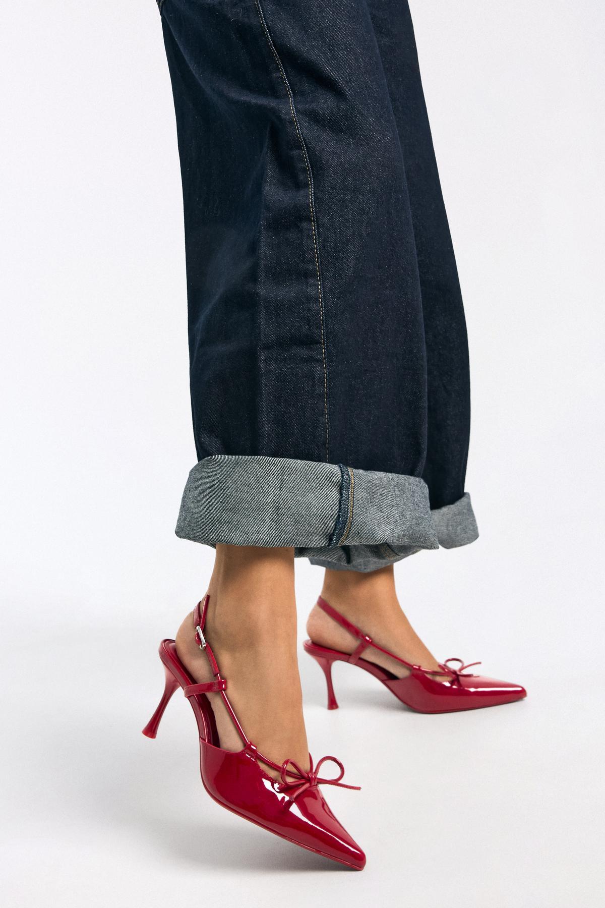 Bershka  Arkası bantlı topuklu ayakkabı - Görsel 2