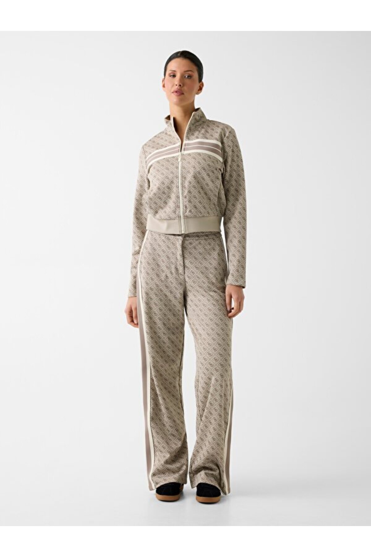 Guess Jacquard Kadın Aktif Sweatshirt görsel 2