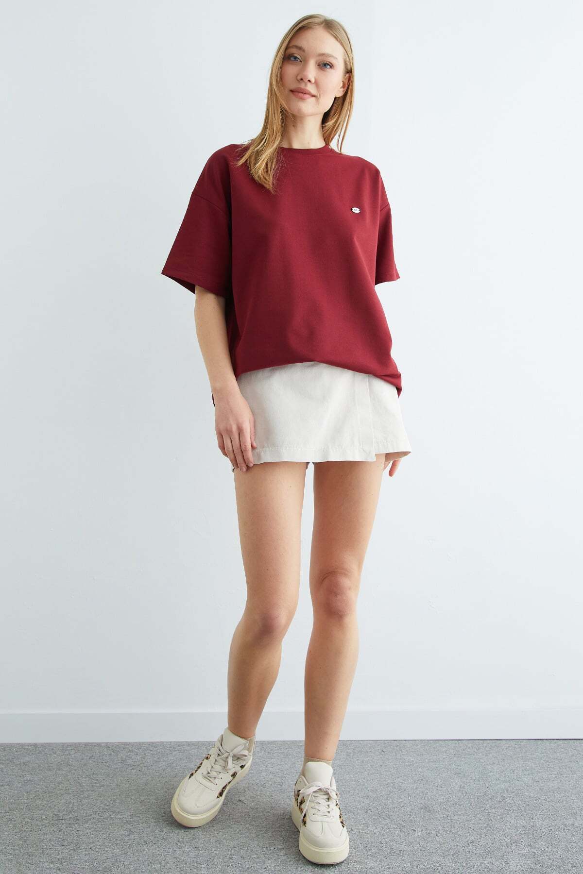 Fullamoda  Fiyonk Aksesuarlı Bisiklet Yaka Oversize Tişört - Görsel 5