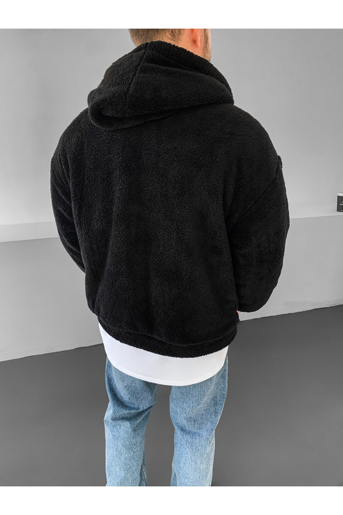 Çift Taraflı Kalın Kapüşonlu Ovesize Peluş Mont — سفید MNT-6146 — تصویر 7 از 7