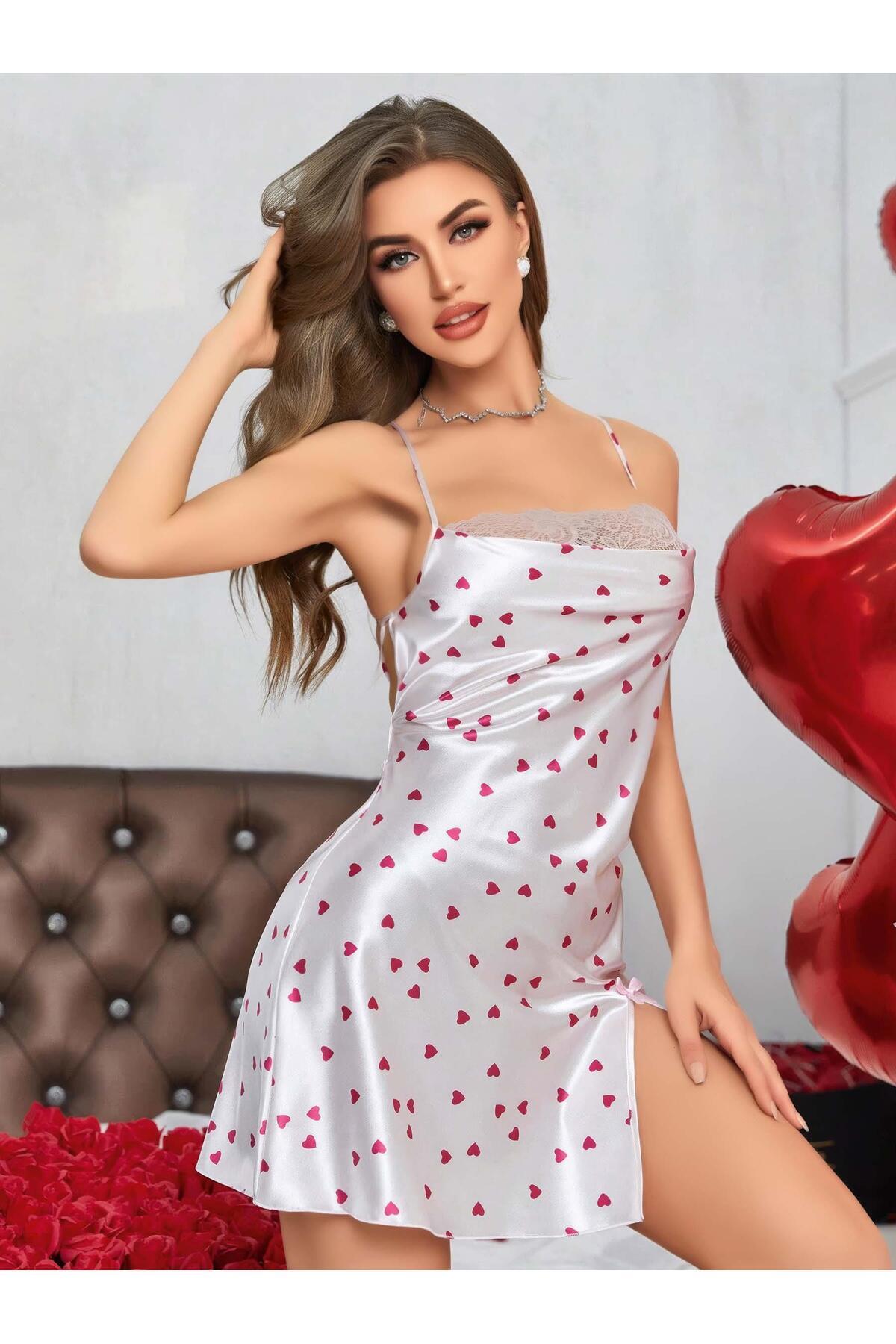 E BULURUM Kadın Beyaz Fuşya Kalp Desenli saten Gecelik 2219