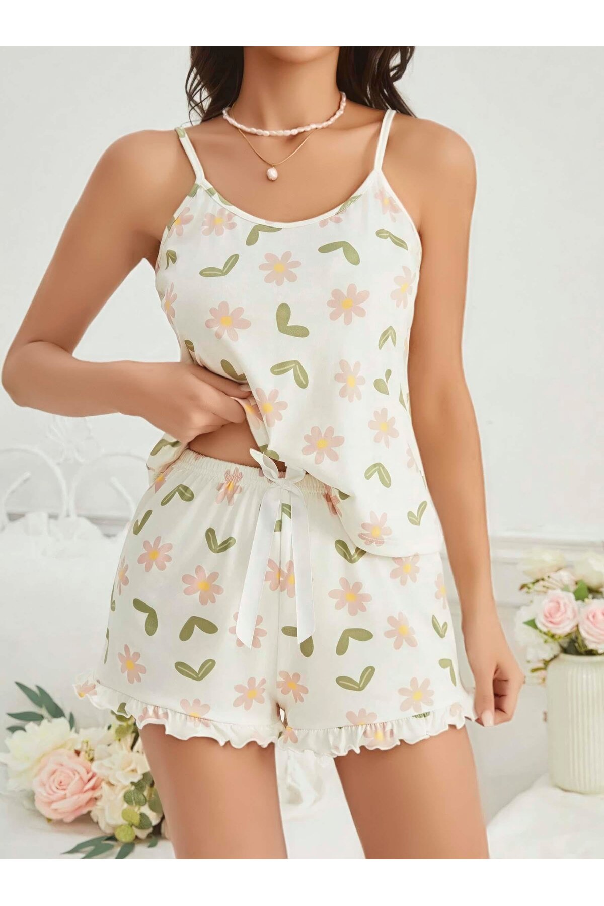 Dua Giyim Kadın Ekru Çiçek Baskılı Şortlu Gecelik Pijama Takımı 5047