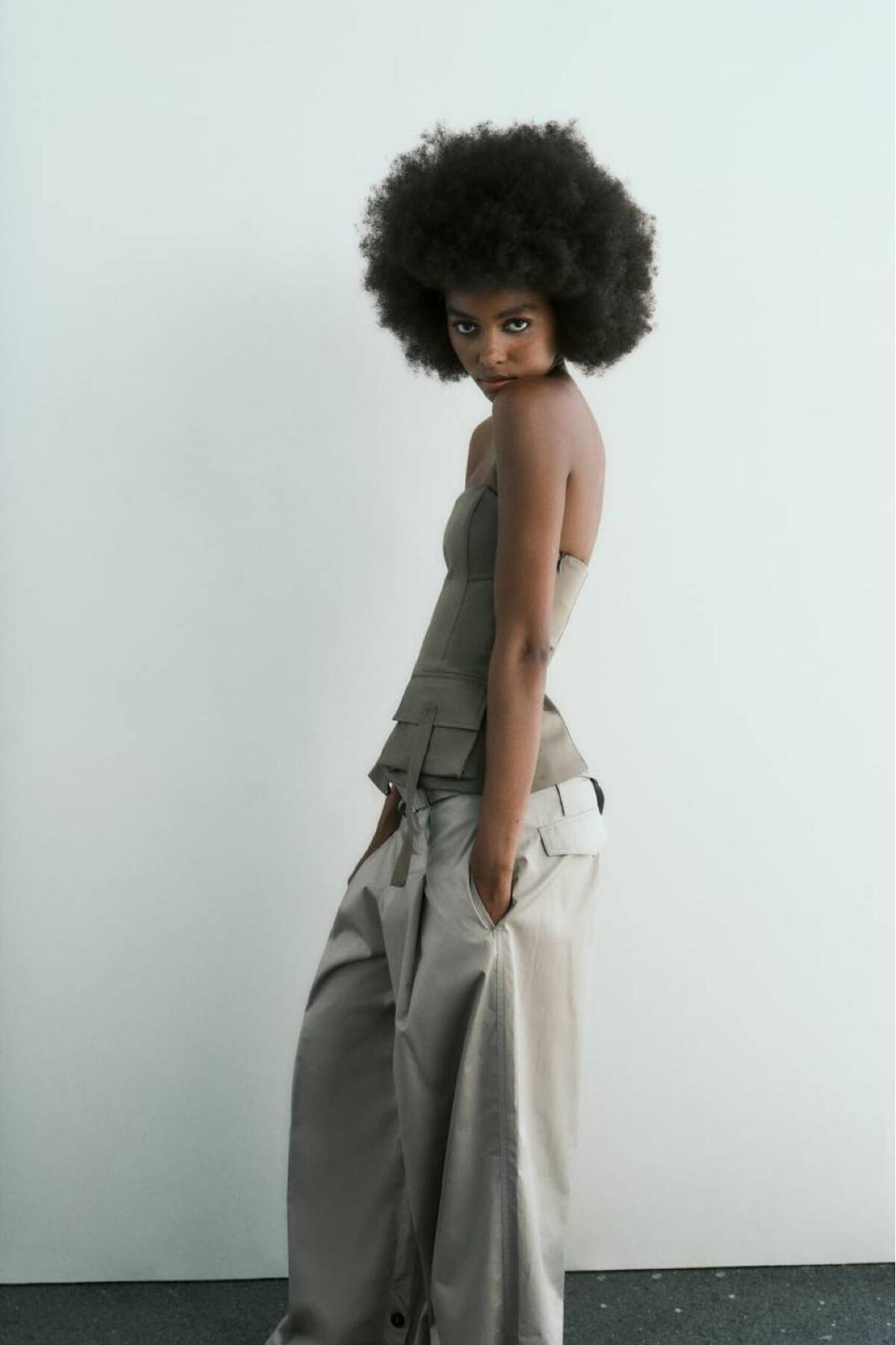 Alien 1979  Kadın Straplez Kuşaklı Korse Bluz – Şık ve Modern Tasarım - Görsel 5